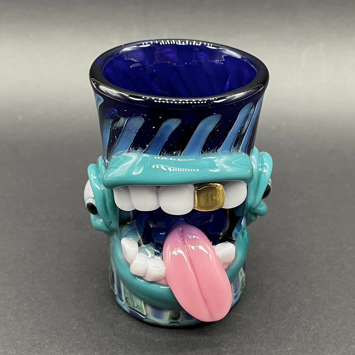 Screaming tongue shot glass by Leviathan Glass - artisan detail