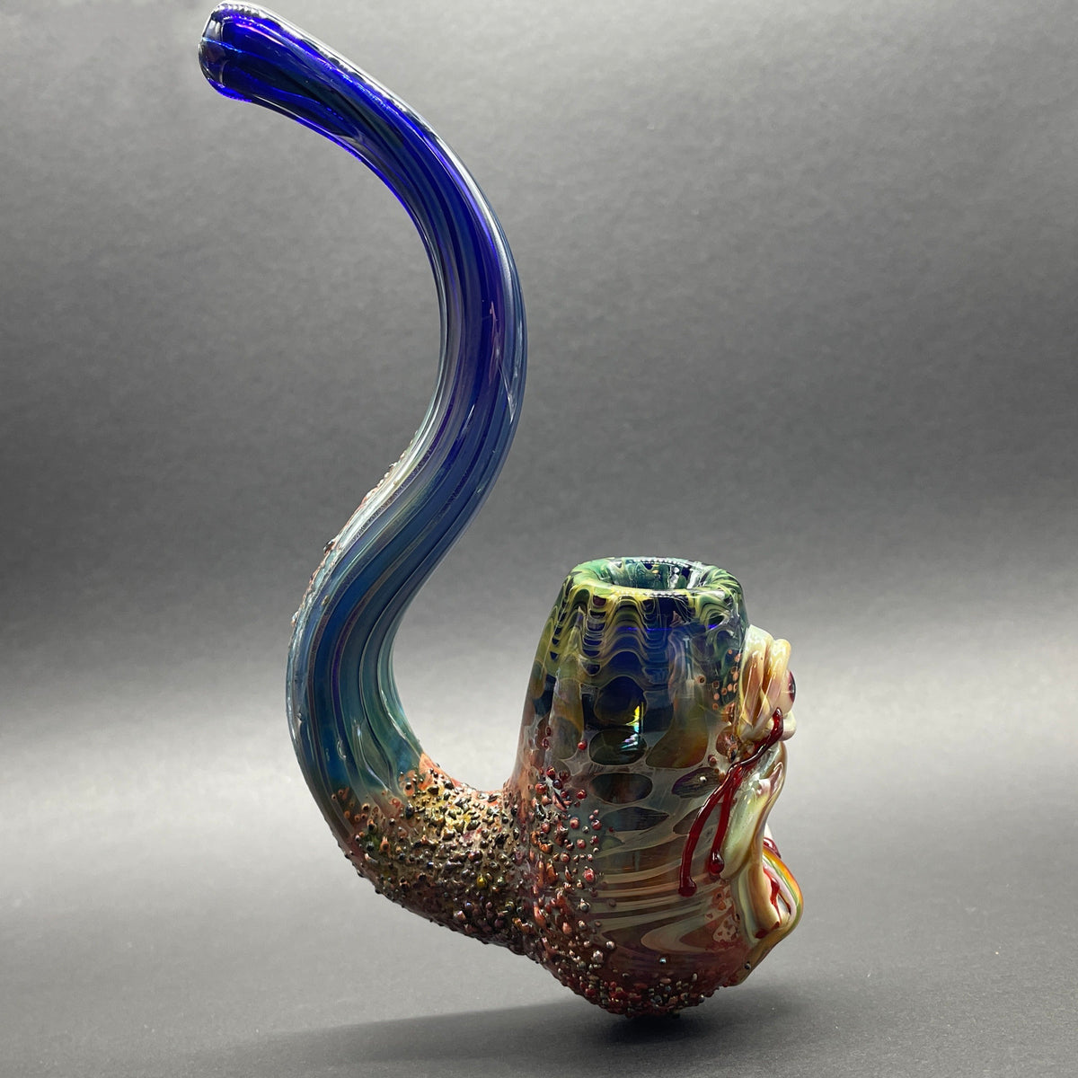Rainbow tongue Sherlock detail view - premium glass art