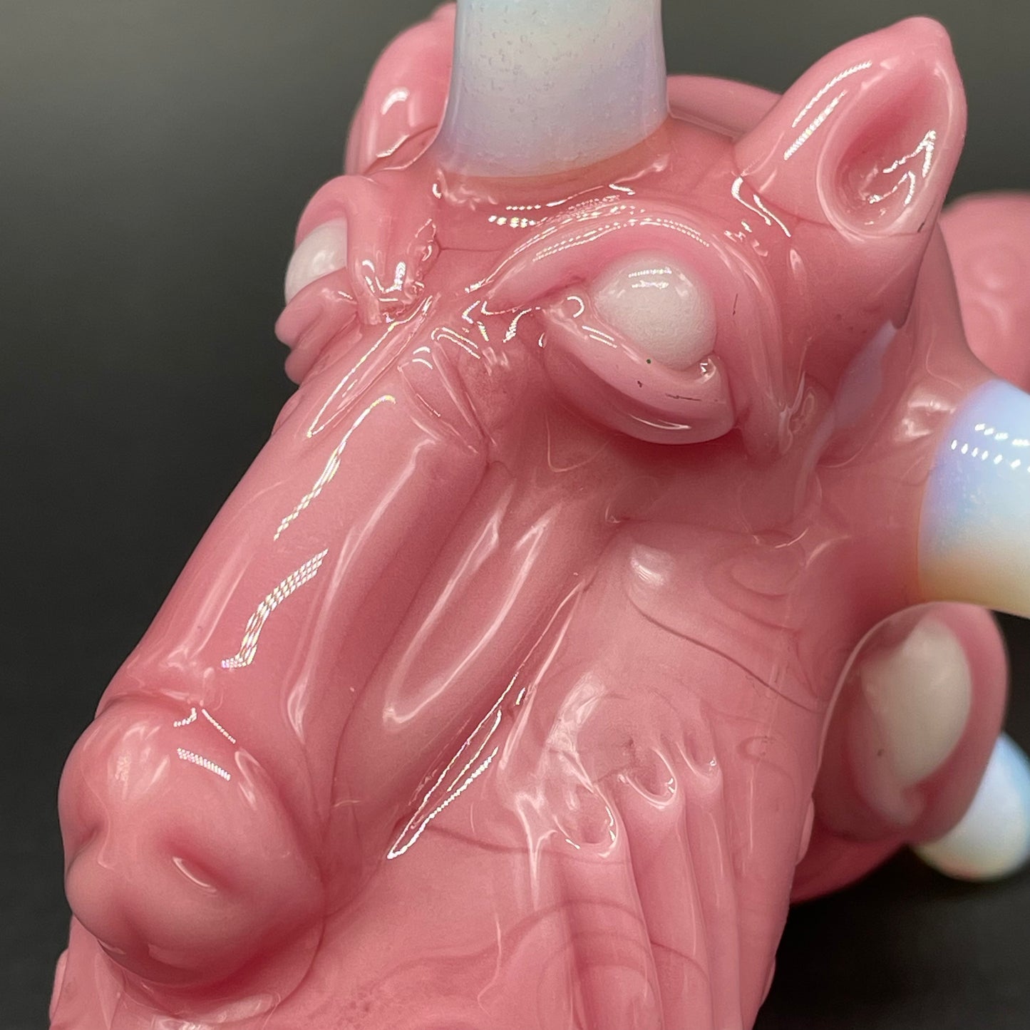 Unicorn blood Sherlock by Leviathan Glass - artisan detail