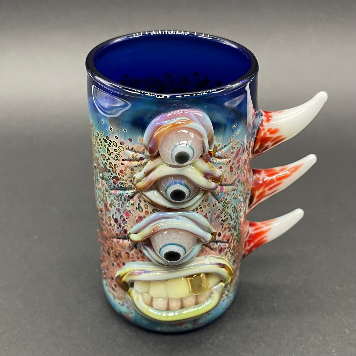 Artisan glass Vertical 3 eye shot glass - detailed craftsmanship