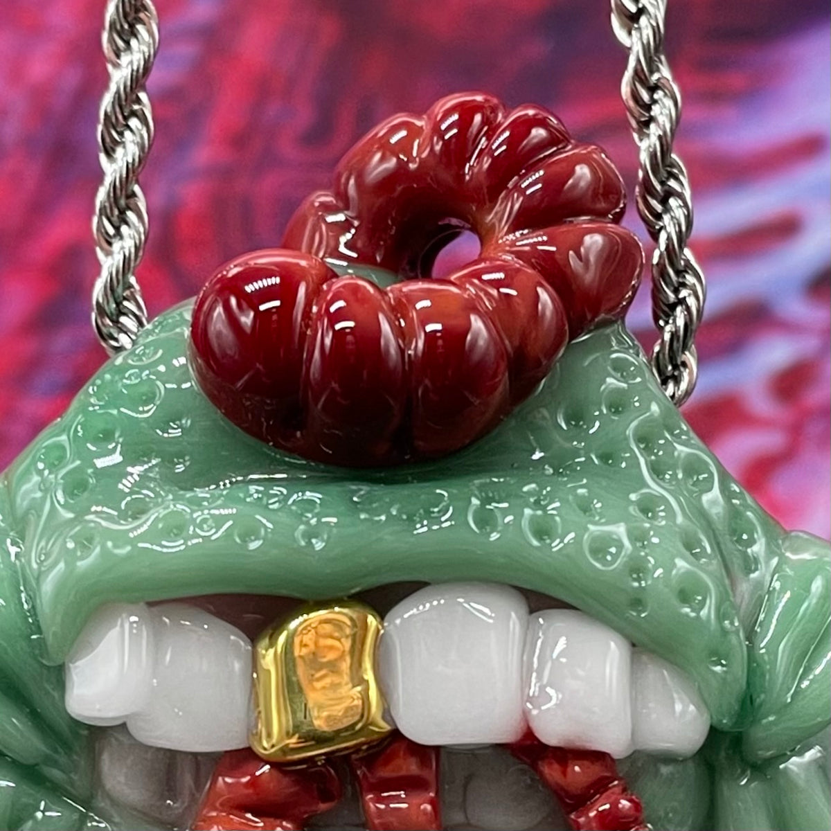 Worm eater pendant