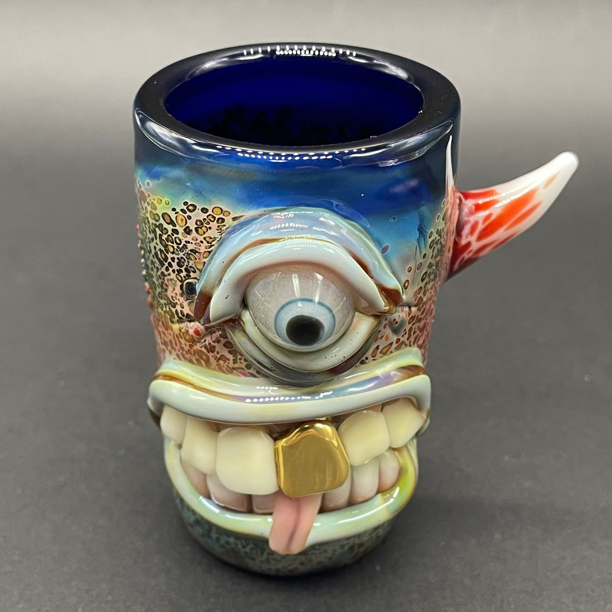 Cyclops shot glass detail view - premium glass art