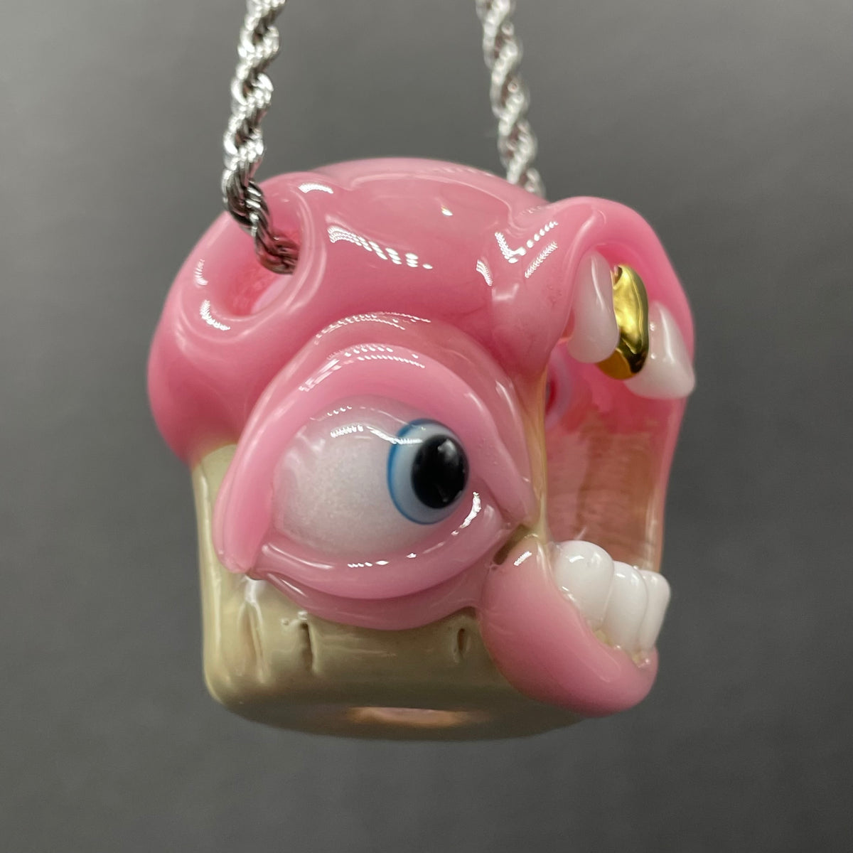 Cupcake pendant craftsmanship - artisan glass work