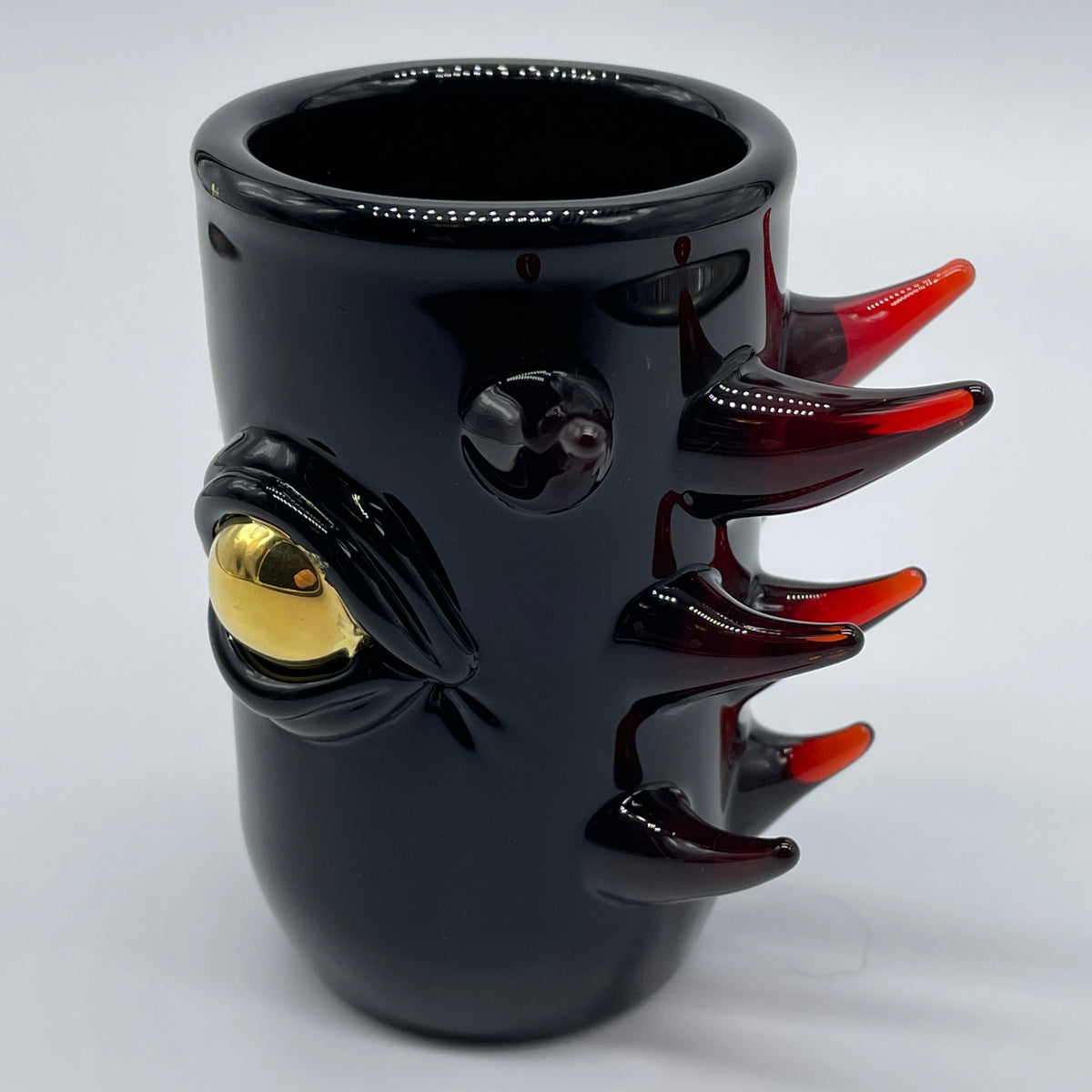 Onyx cyclops shot glass craftsmanship - artisan glass work