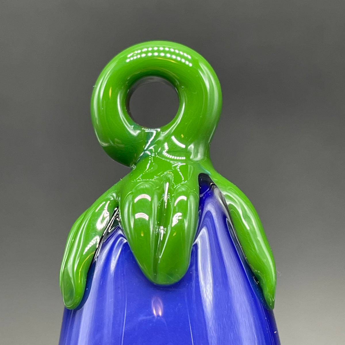 Artisan glass Eggplant ornament - detailed craftsmanship