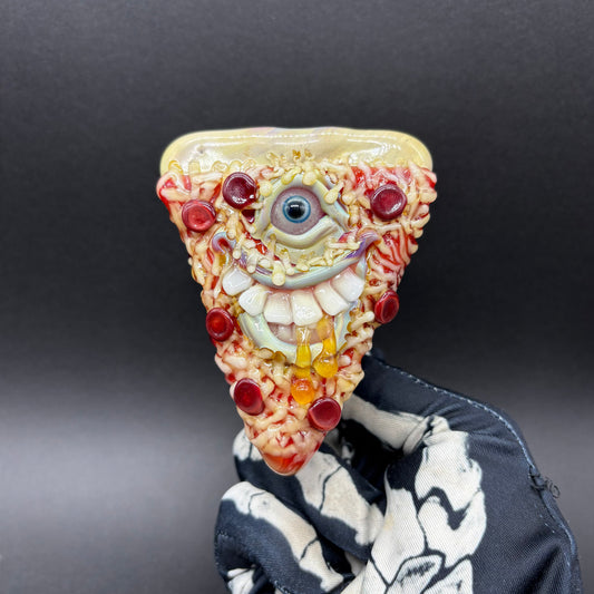 Pizza ash catcher 14mm 45° detail view - premium glass art