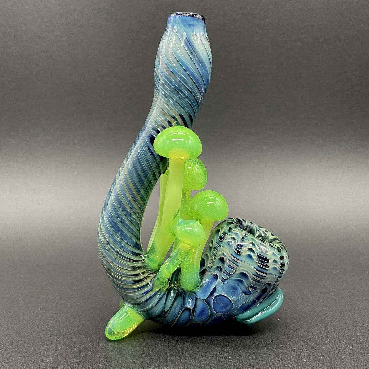 Slime Green Mushroom Sherlock by Leviathan Glass - artisan detail