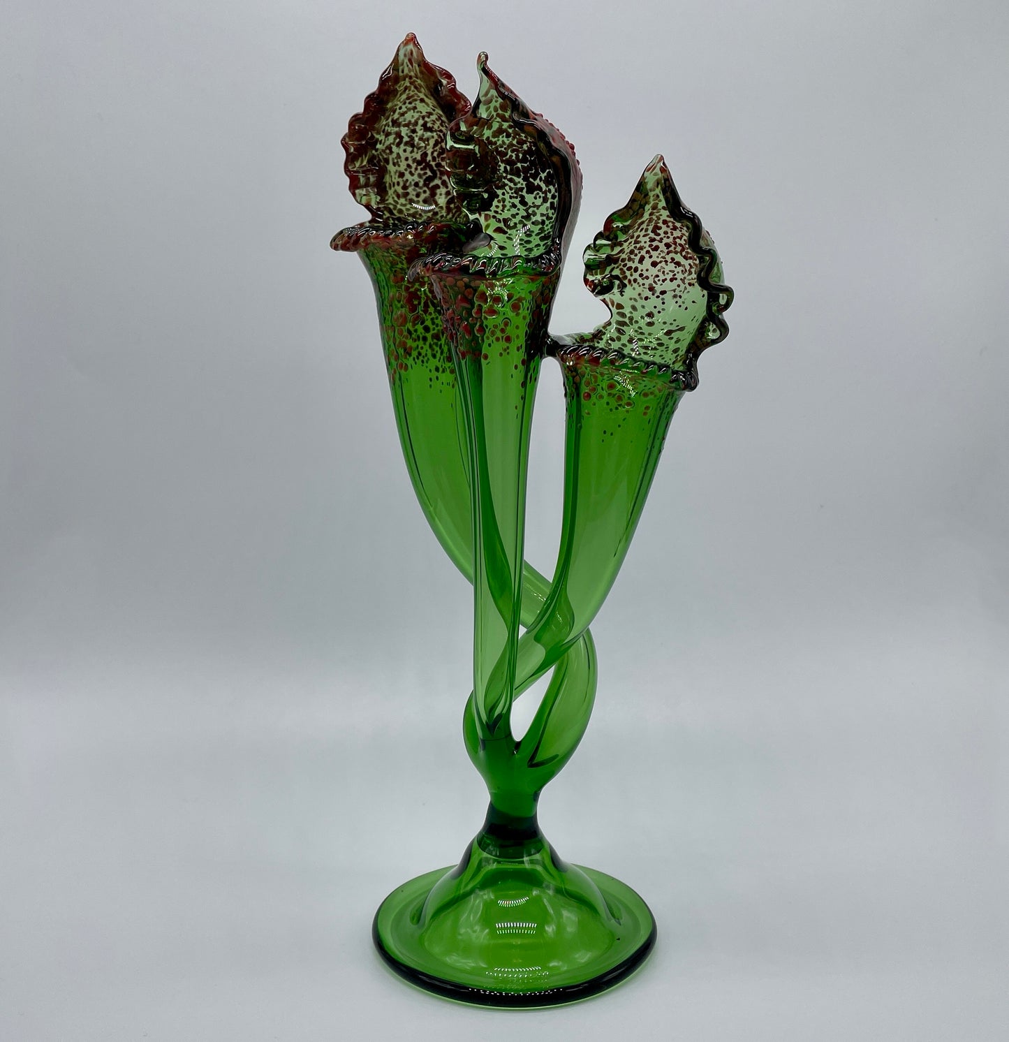 Leviathan Glass 3 stem pitcher plant sculpture - hand-blown art