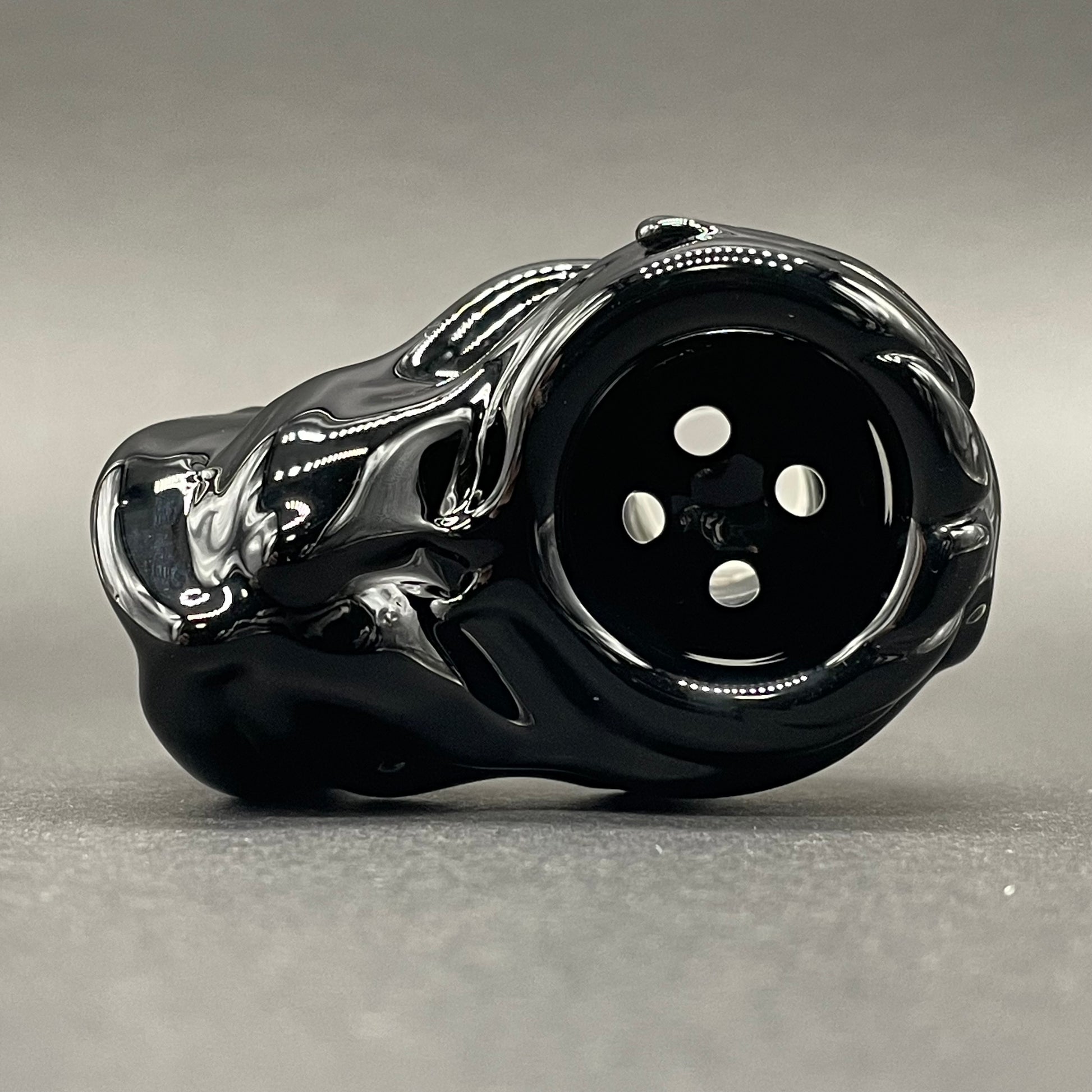 Artisan glass 18mm scream slide - detailed craftsmanship