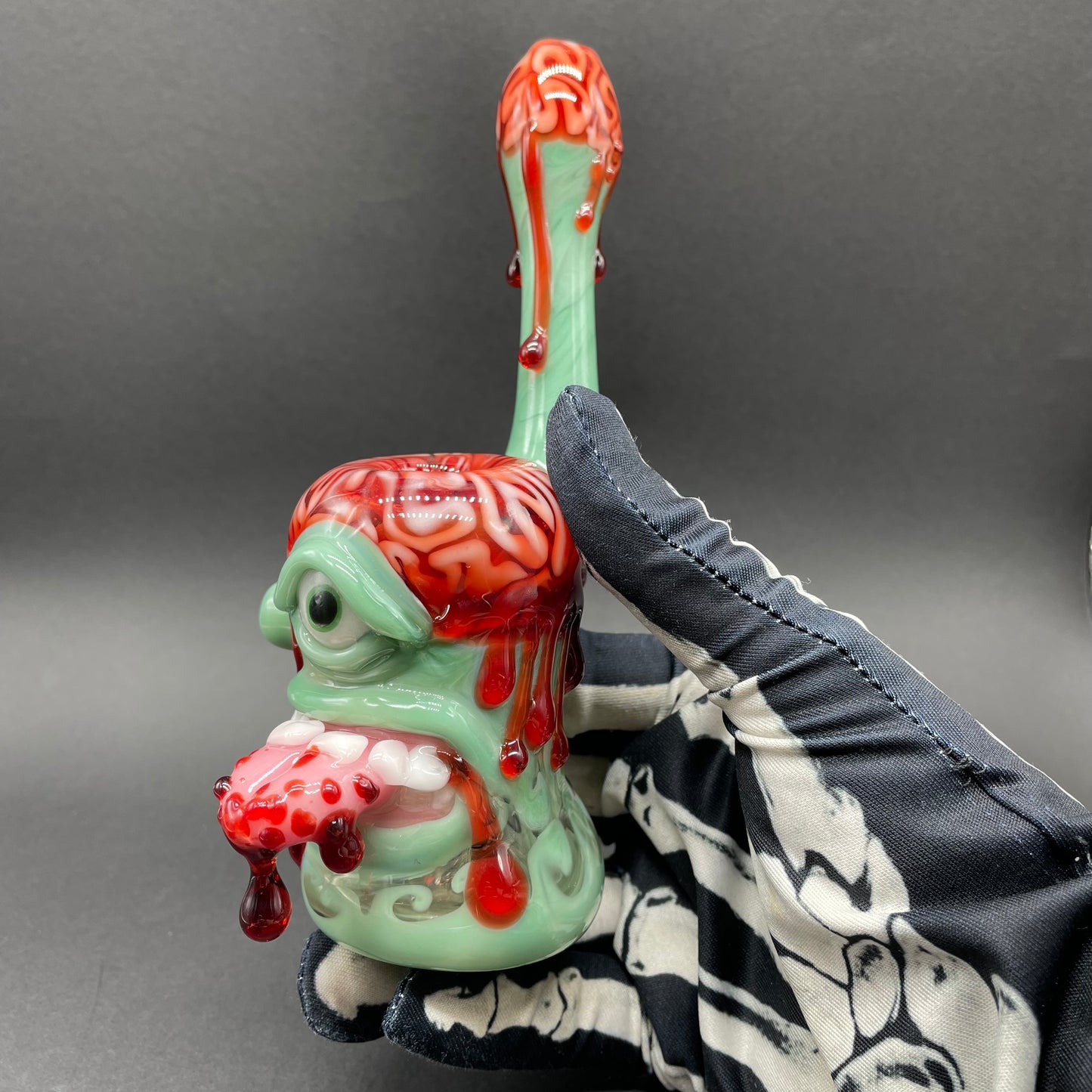 Brain eater bubbler by Leviathan Glass - artisan detail