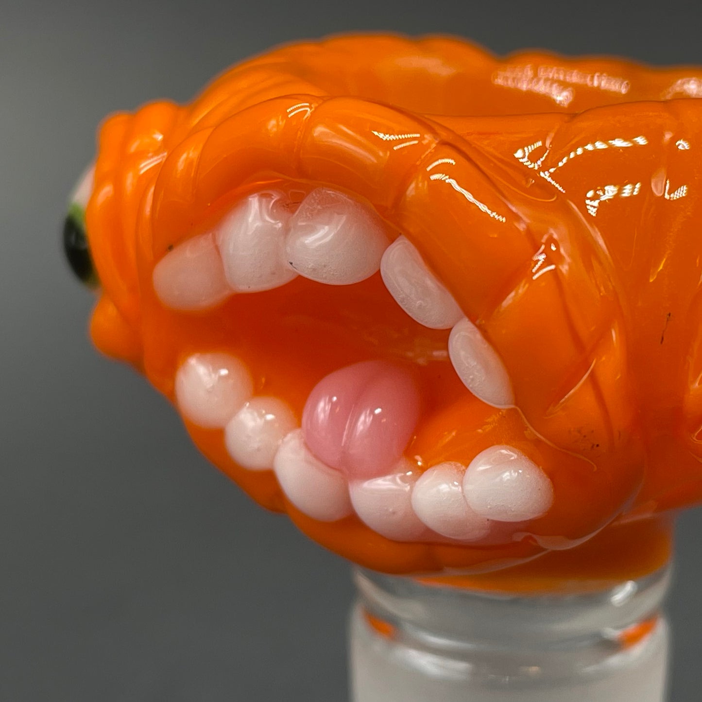 Leviathan Glass 18mm Screaming pumpkin slide - hand-blown art