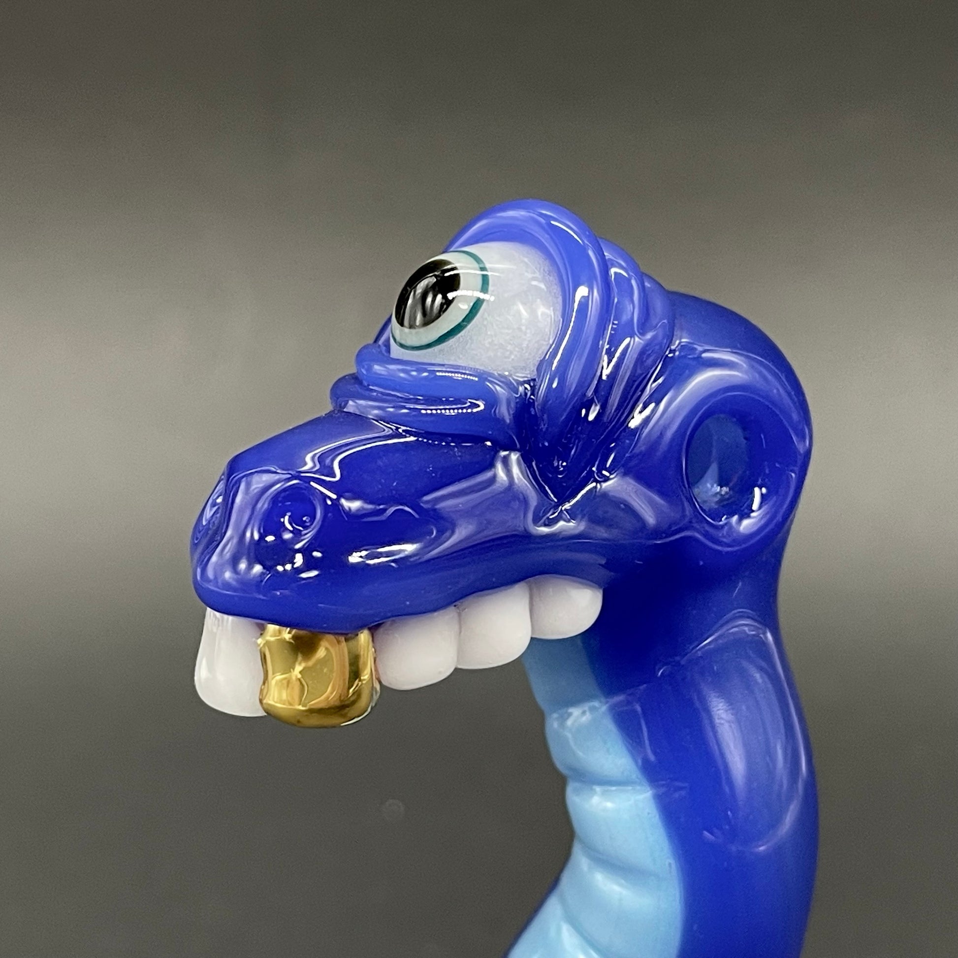 Cyclopsasarus glass pendant by Leviathan Glass - artisan detail