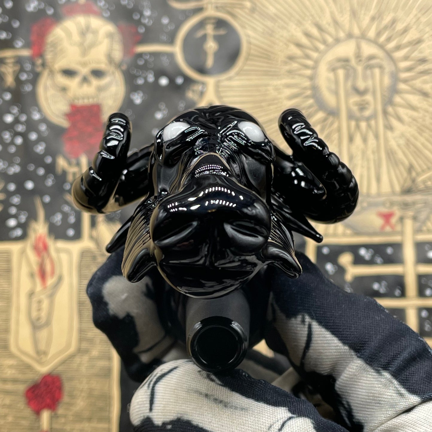 14mm black Philip ash catcher by Leviathan Glass - artisan detail