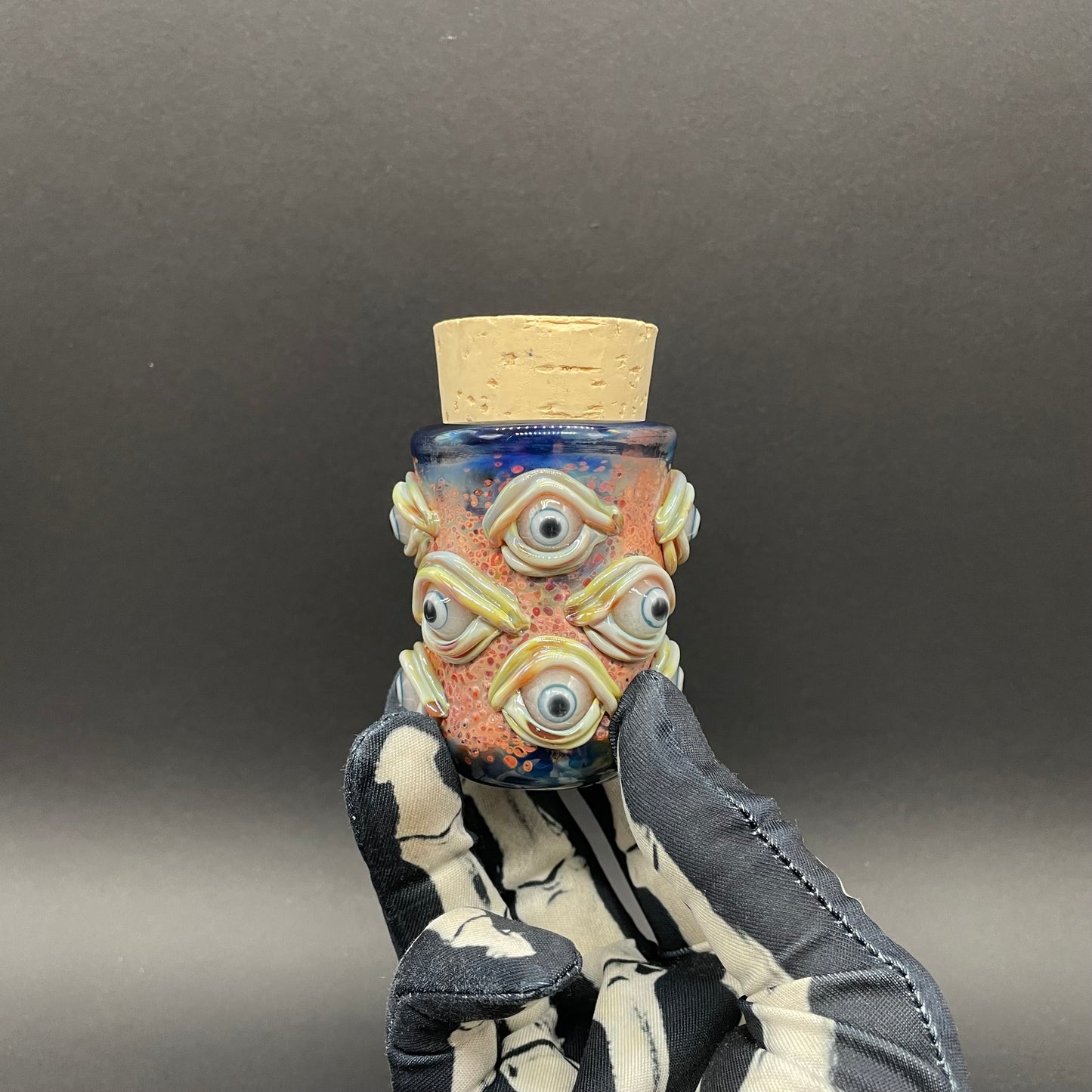 Argus cork jar