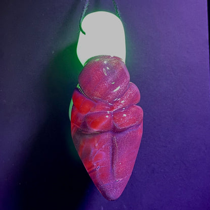 Black light reactive fertility pendant by Leviathan Glass - artisan detail