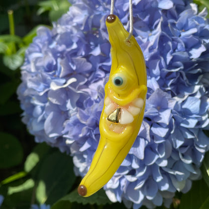 Hand-blown Banana pendant - Leviathan Glass original