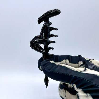 Hand-blown Xenomorph sculpture - Leviathan Glass original