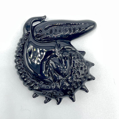 Xenomorph pendant detail view - premium glass art