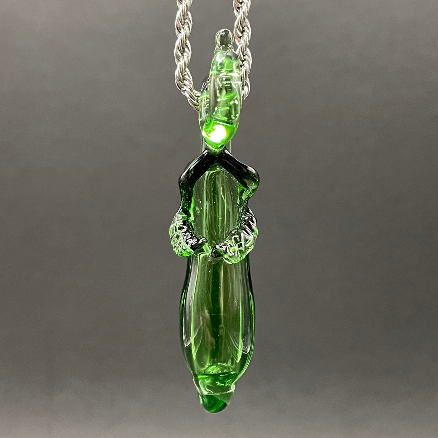 Pitcher plant pendant craftsmanship - artisan glass work