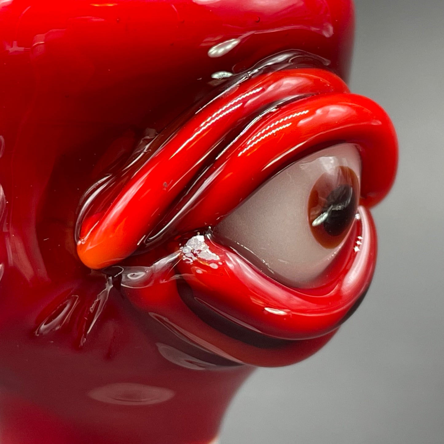 Premium 18mm Cyclopean Santa slide - collectible glass art