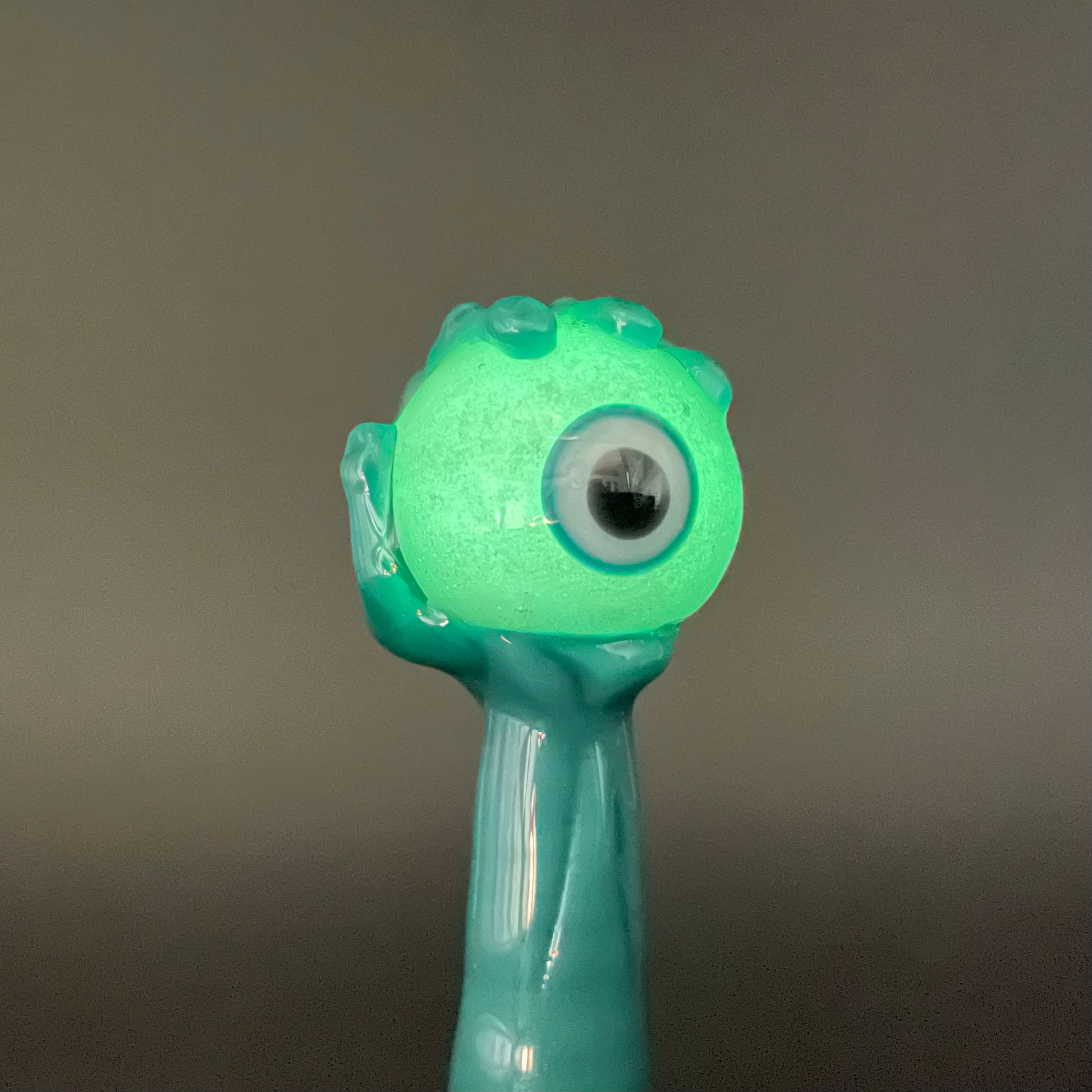 Hand-blown Eye of the beholder - Leviathan Glass original