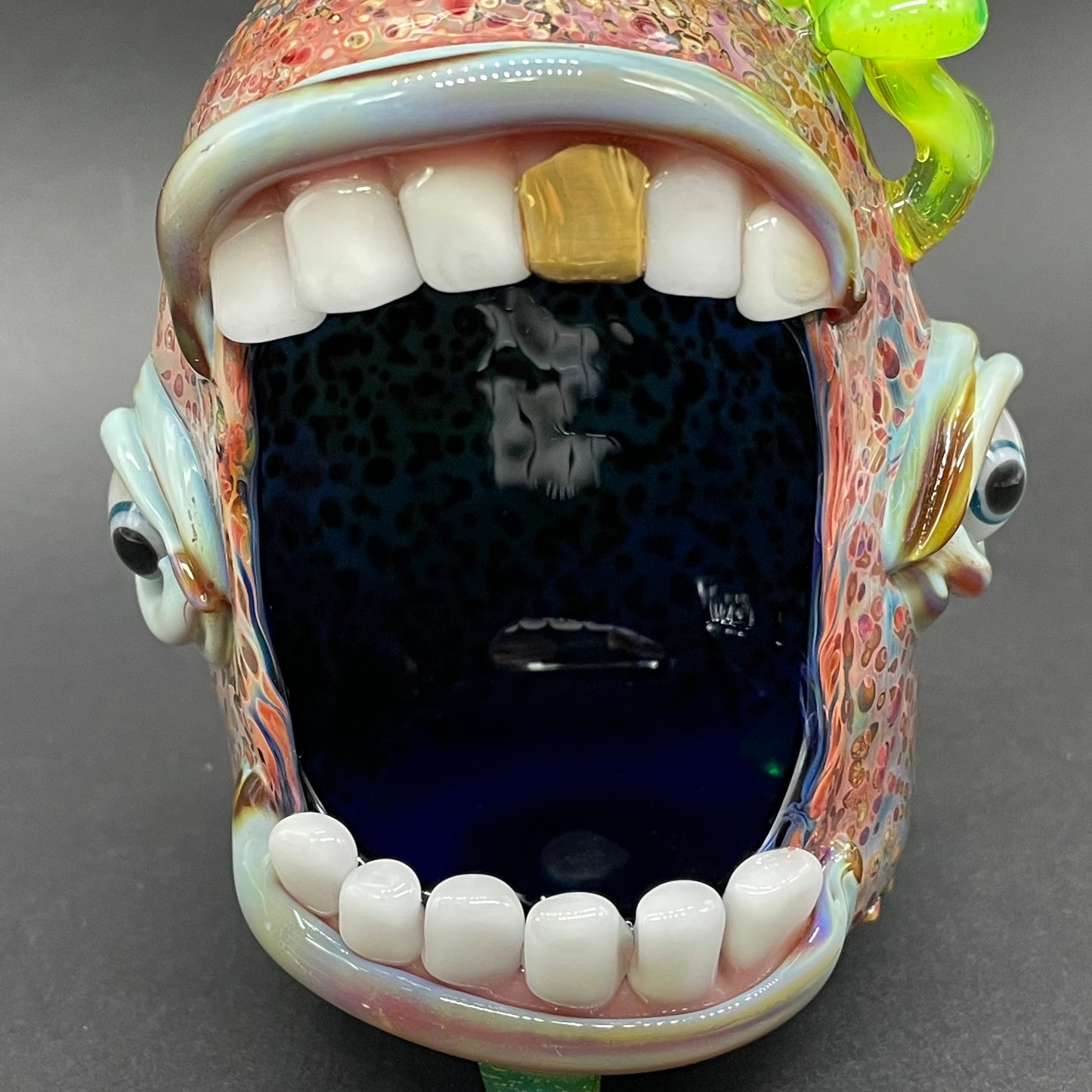 Screaming incense burner