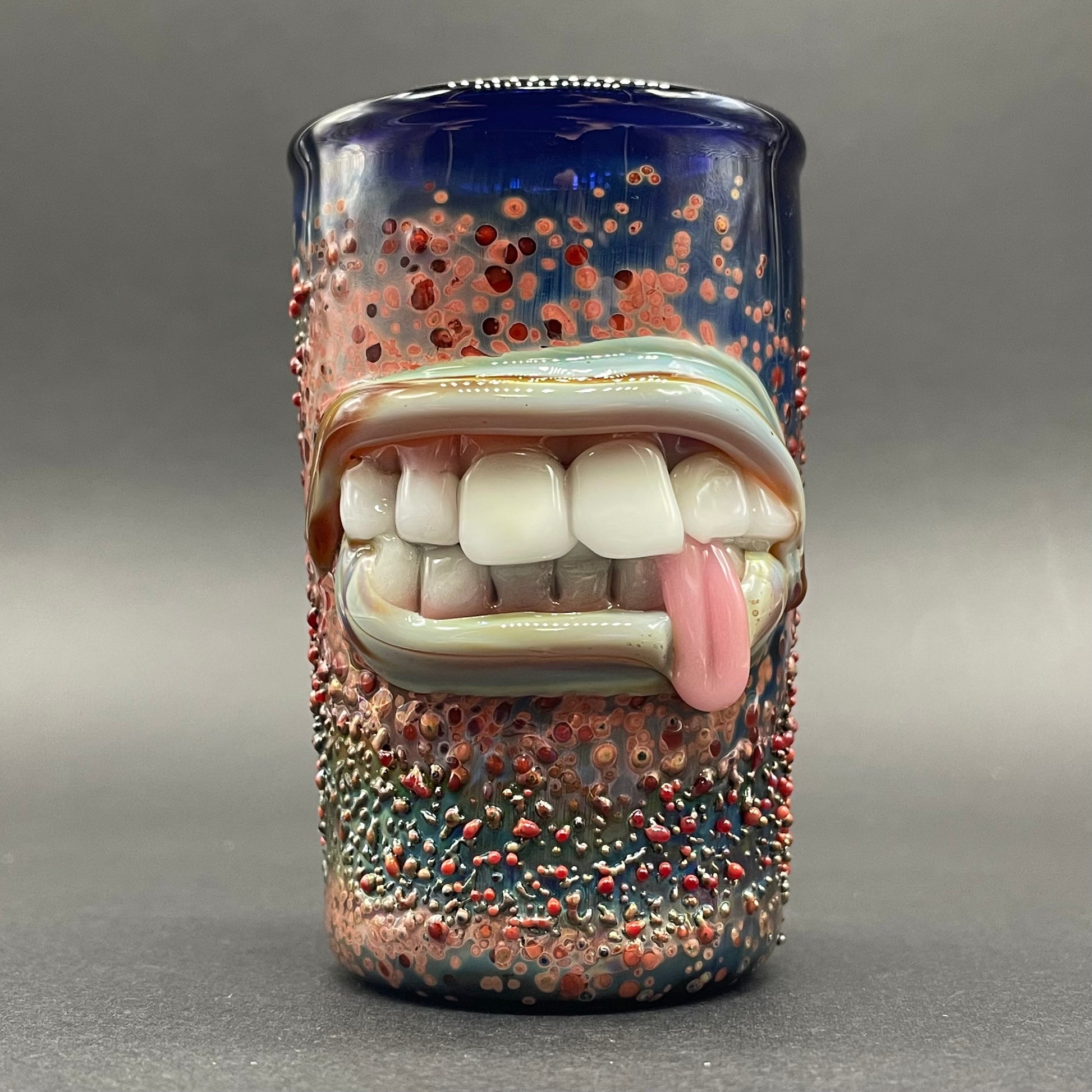 MOUTH shot glass detail view - premium glass art