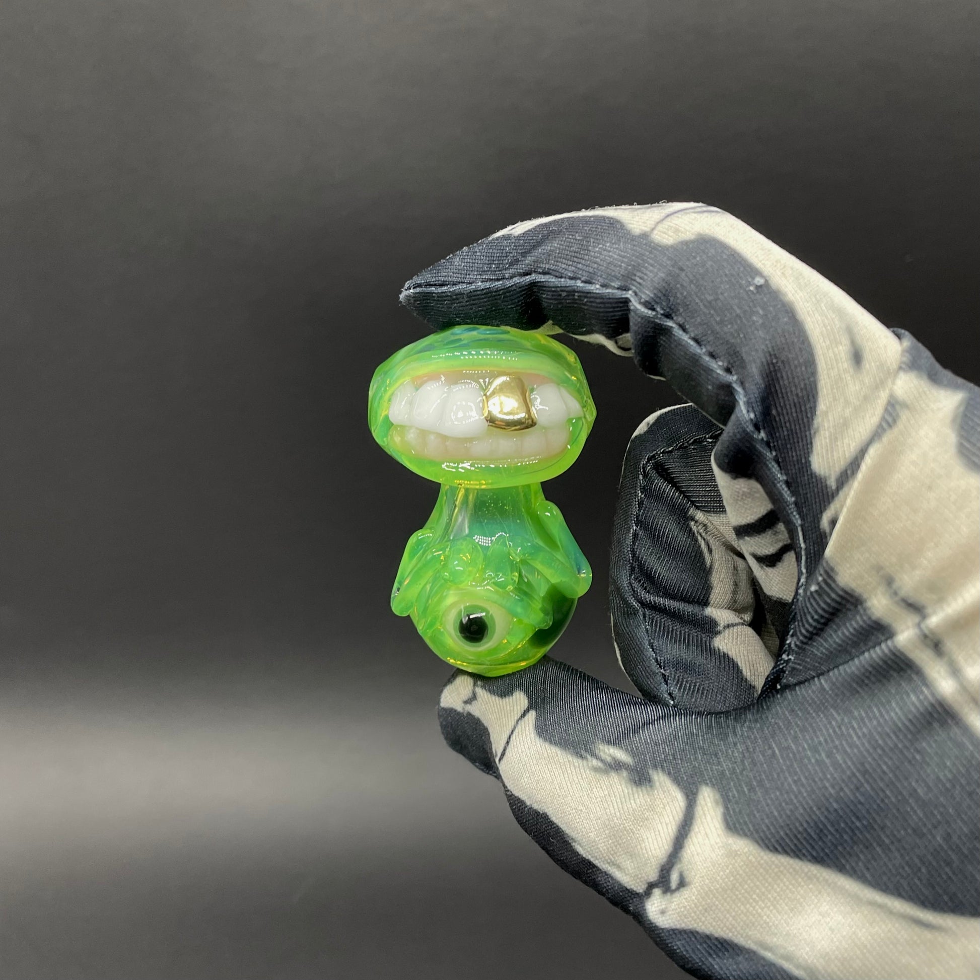 Hand-blown Green slime mushroom monster - Leviathan Glass original