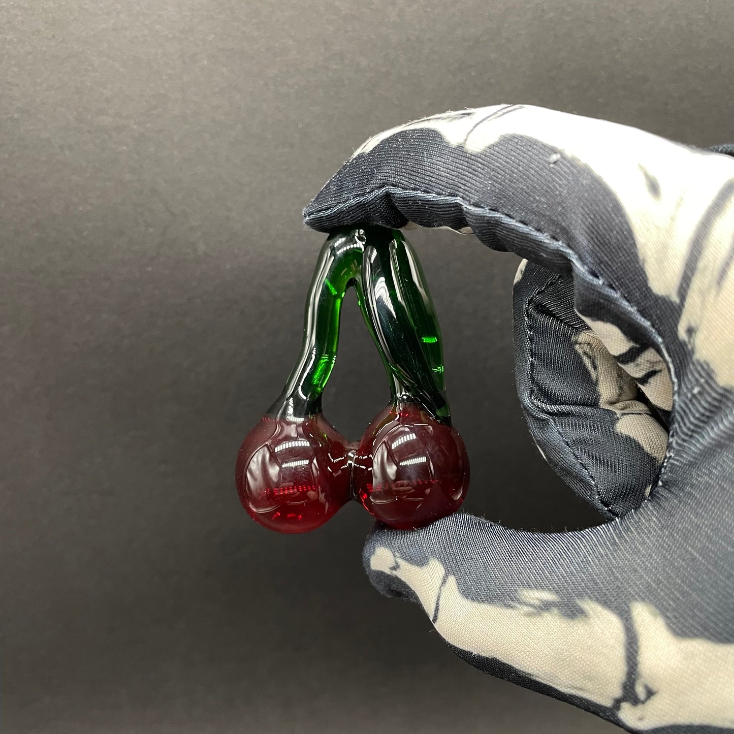 Hand-blown Transparent cherry pendant - Leviathan Glass original