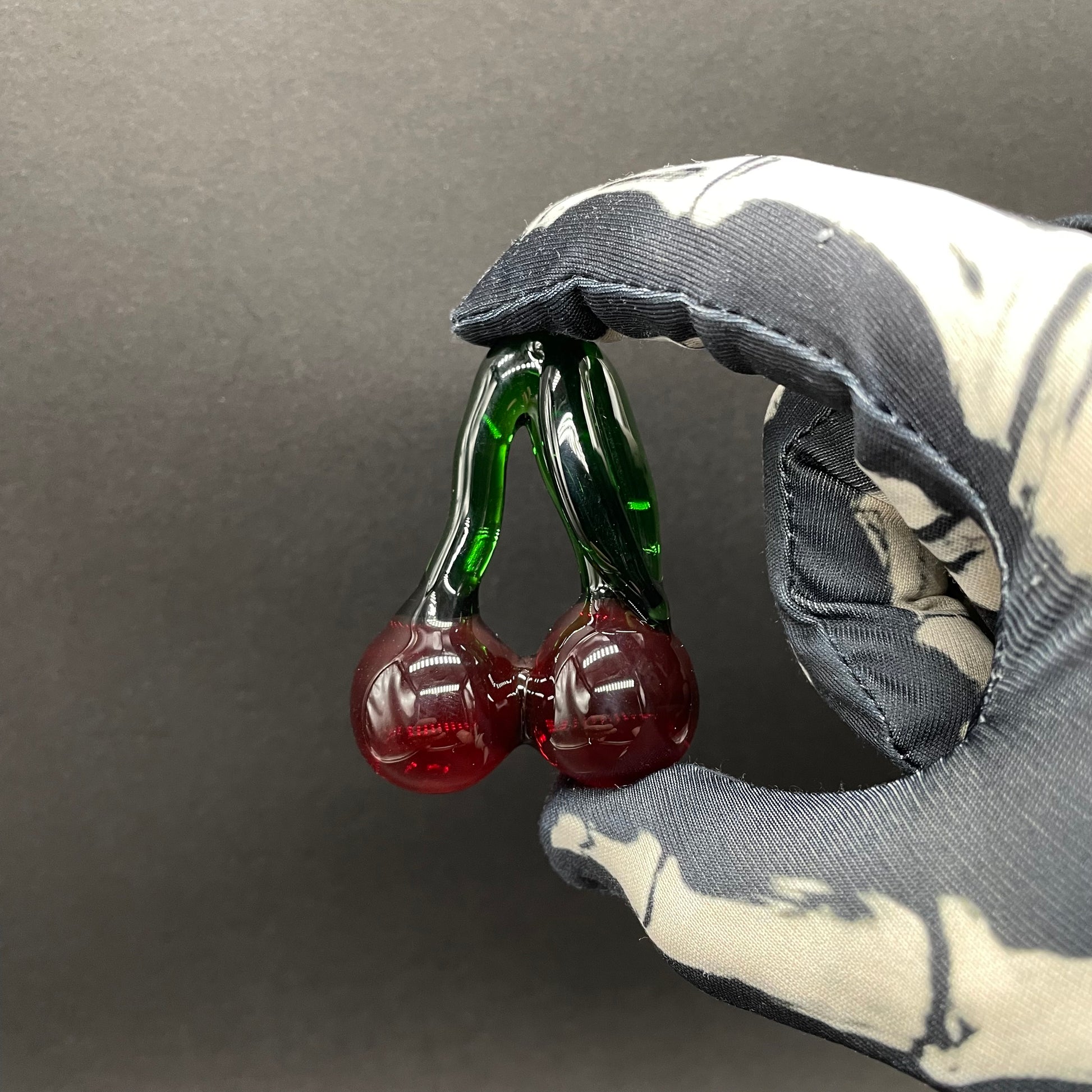 Hand-blown Transparent cherry pendant - Leviathan Glass original