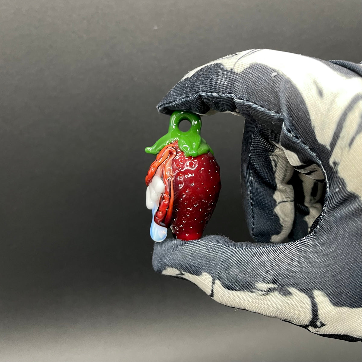 Toothy strawberry pendant craftsmanship - artisan glass work