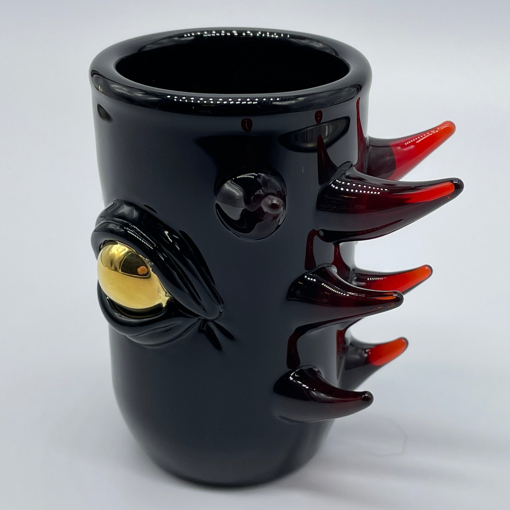 Onyx cyclops shot glass craftsmanship - artisan glass work