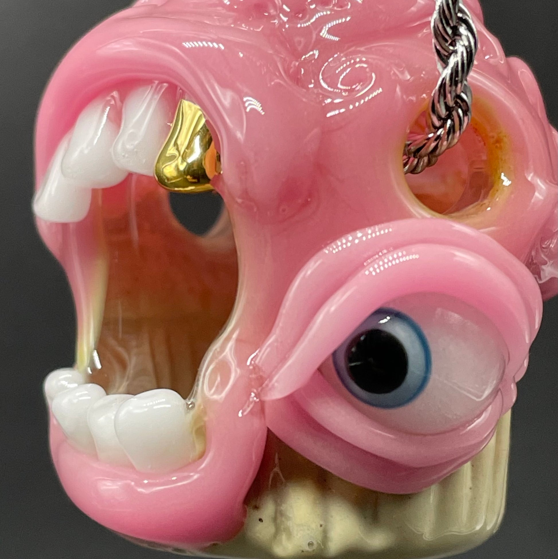 Artisan glass Cupcake pendant - detailed craftsmanship