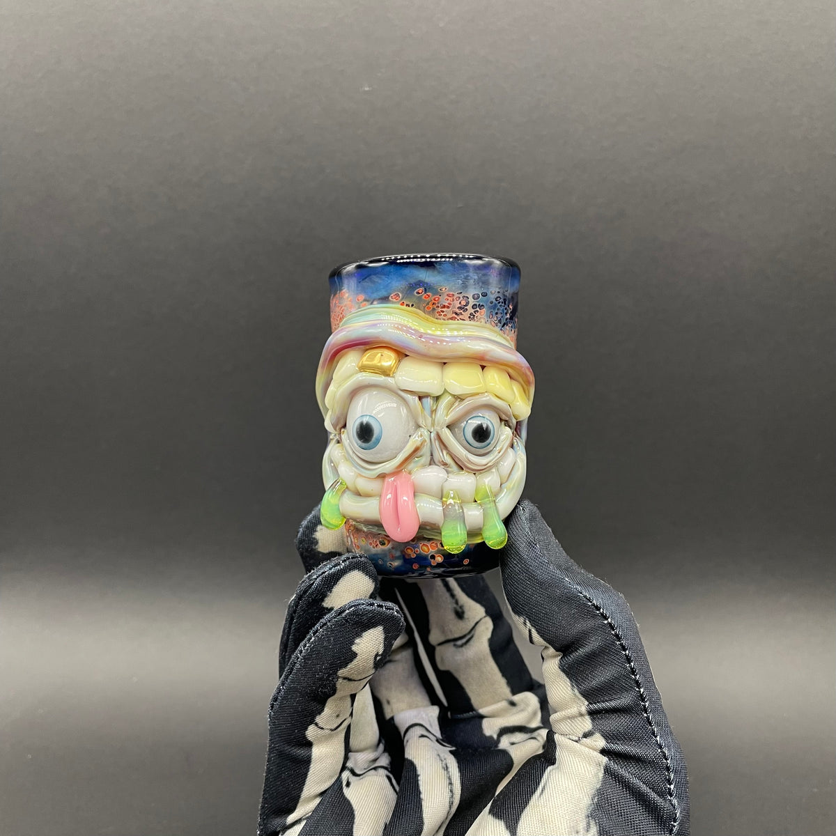 Hungry eyes monster shot glass detail view - premium glass art