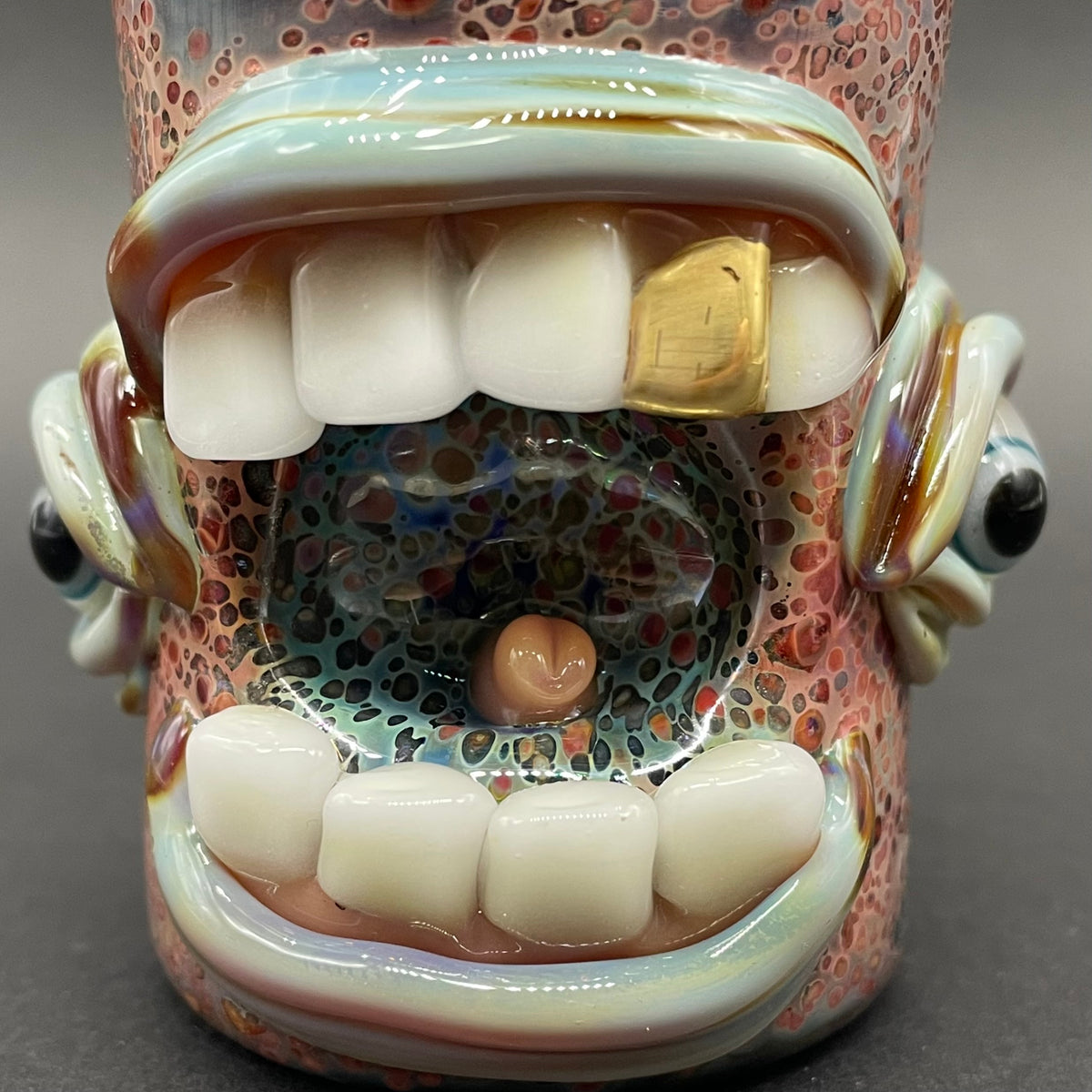 Screaming shot glass by Leviathan Glass - artisan detail