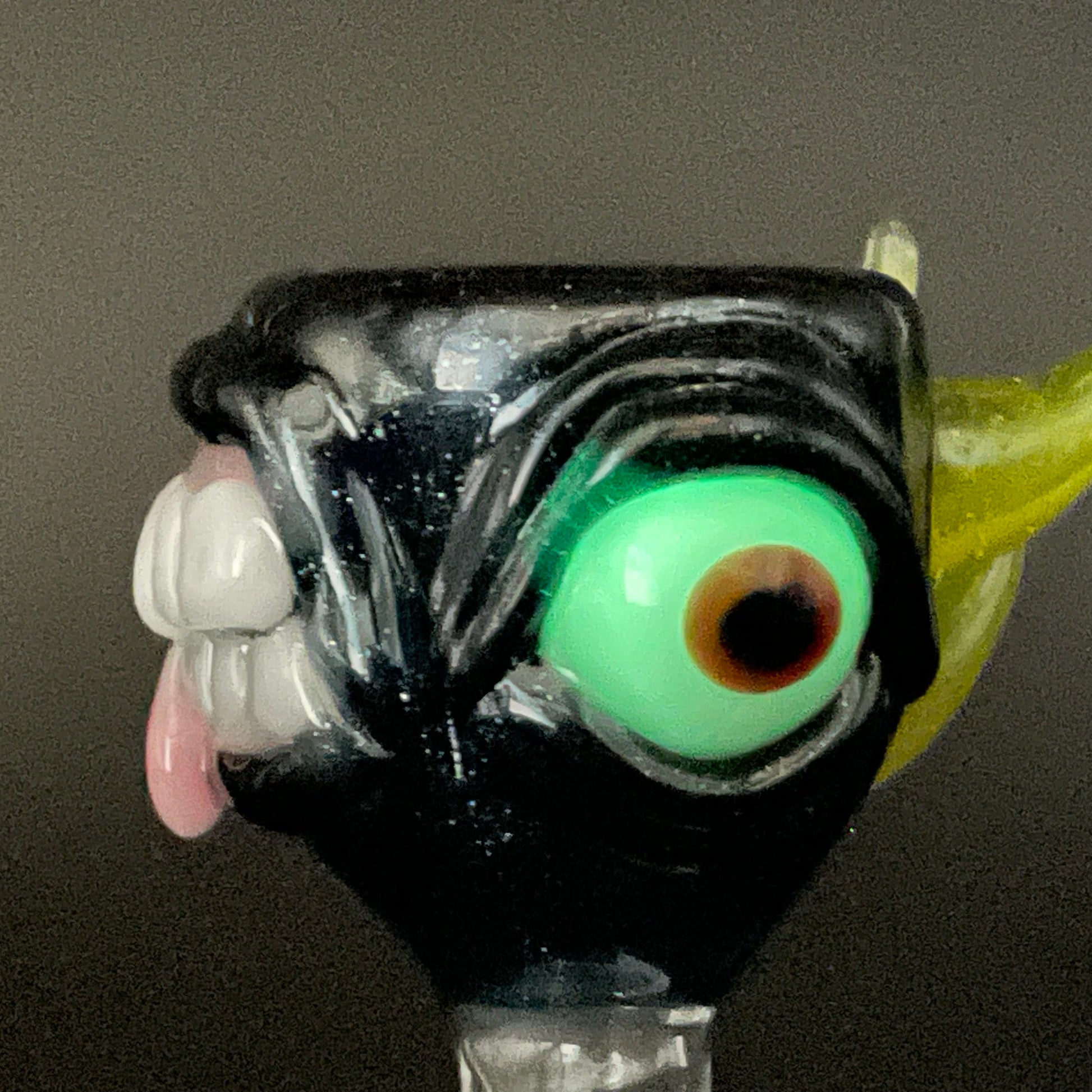 Artisan glass 14mm heavy stardust slide - detailed craftsmanship