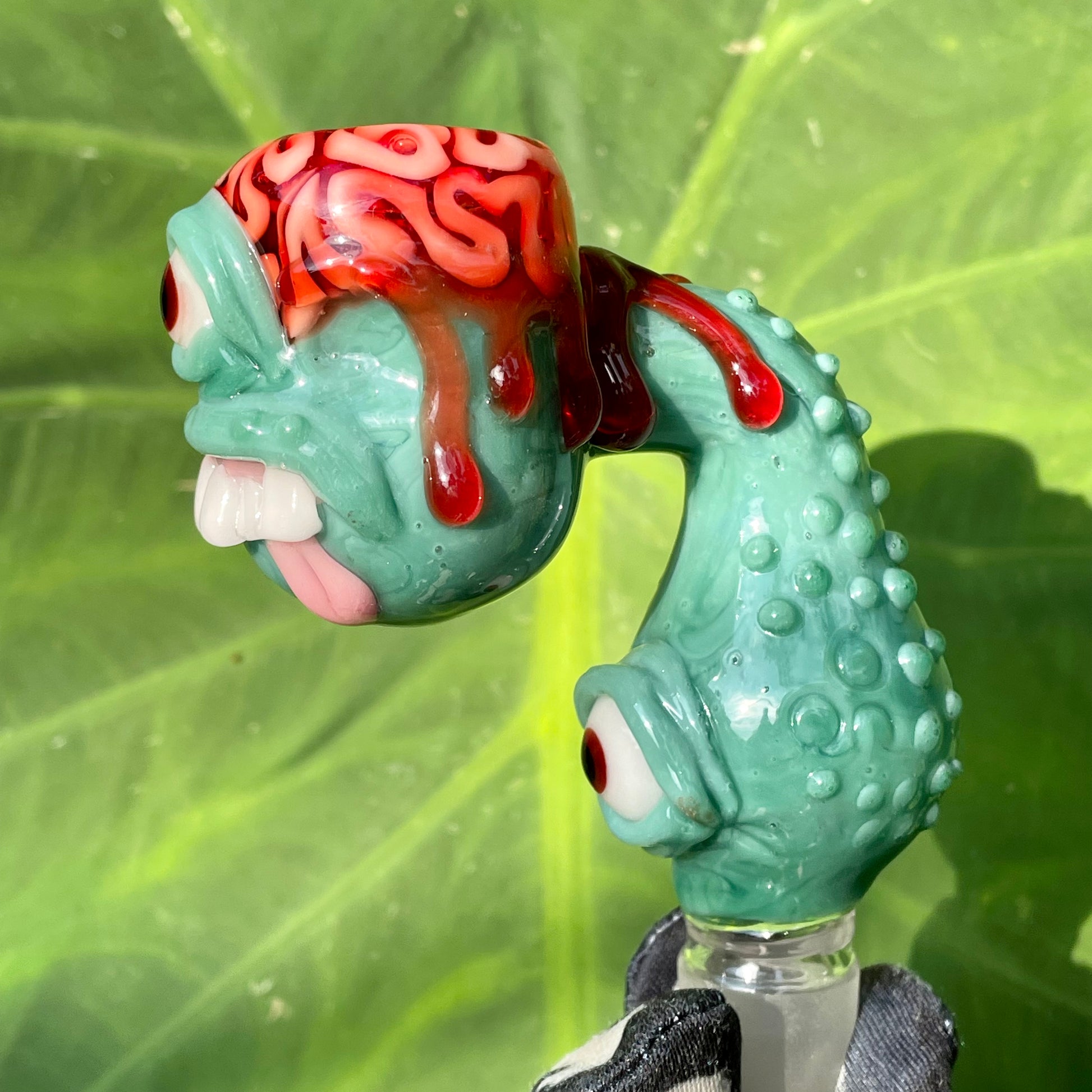 18mm single hole Brainless bob slide detail view - premium glass art