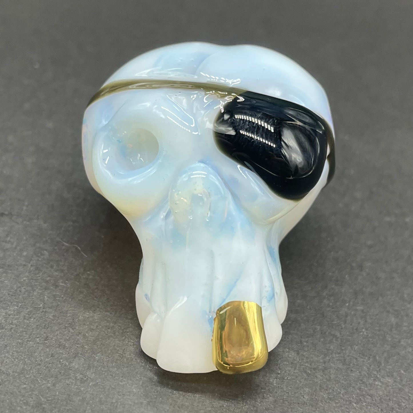 one eyed Willie skull pendant by Leviathan Glass - artisan detail