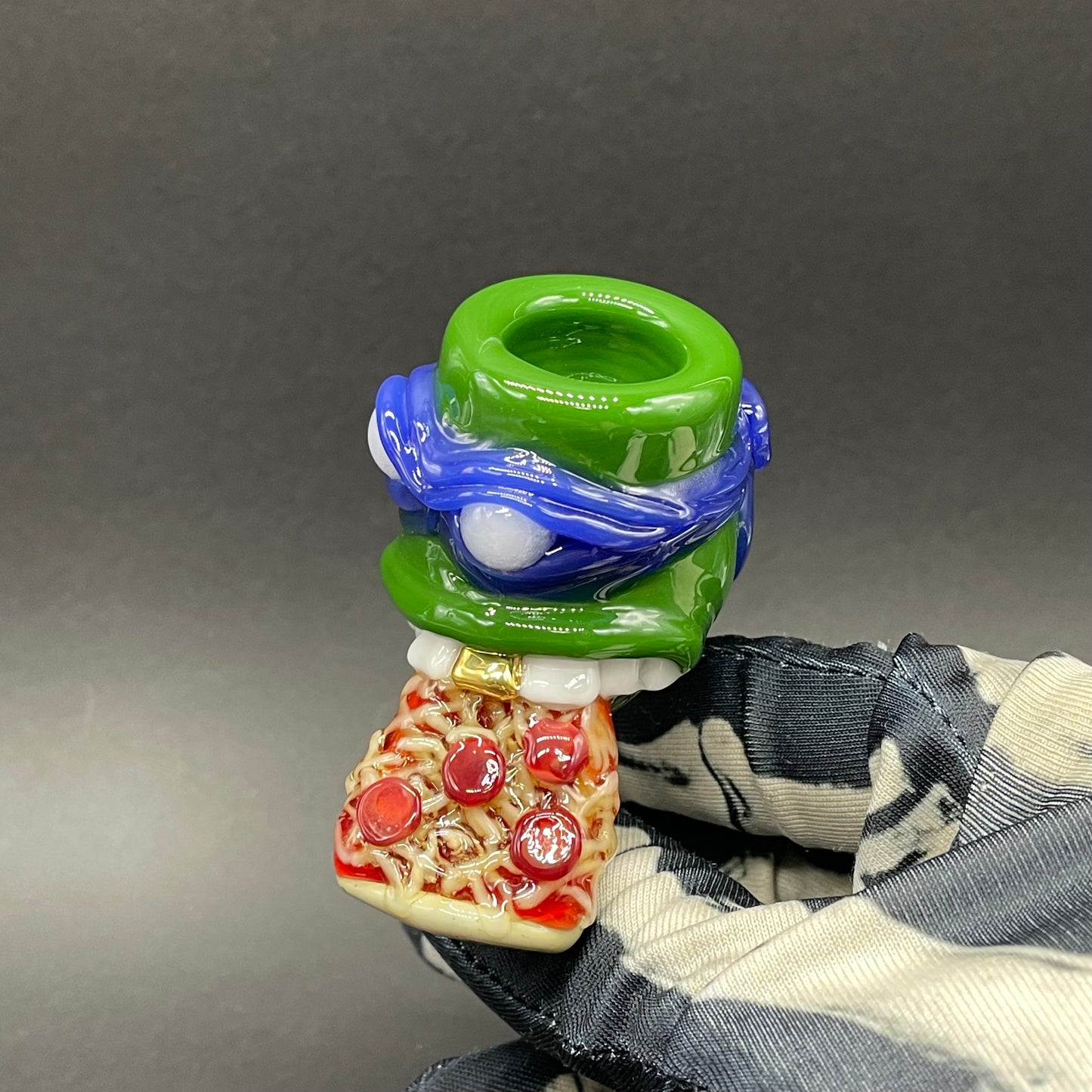 Artisan glass Leonardo 14mm - detailed craftsmanship