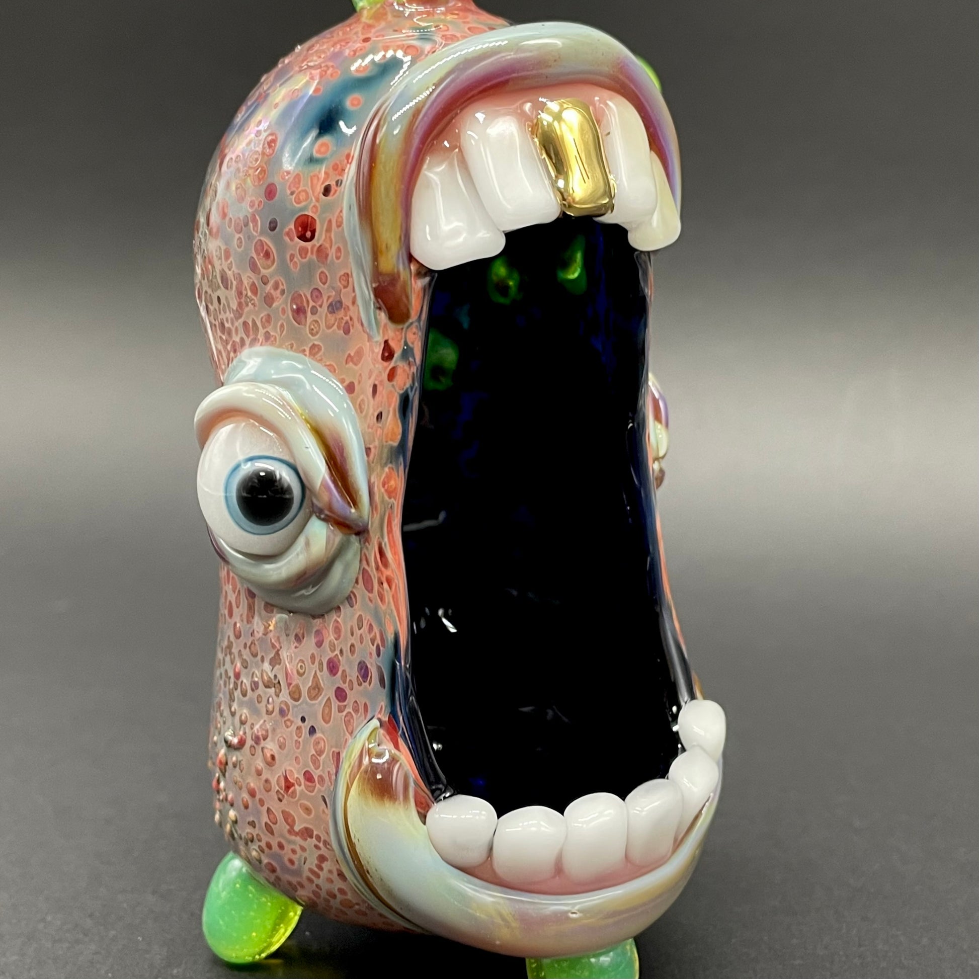 Screaming incense burner by Leviathan Glass - artisan detail
