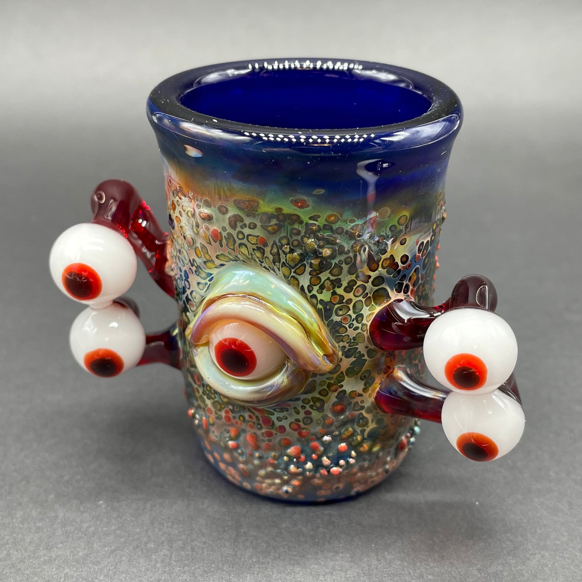 Artisan glass Eyestalker shot glass - detailed craftsmanship