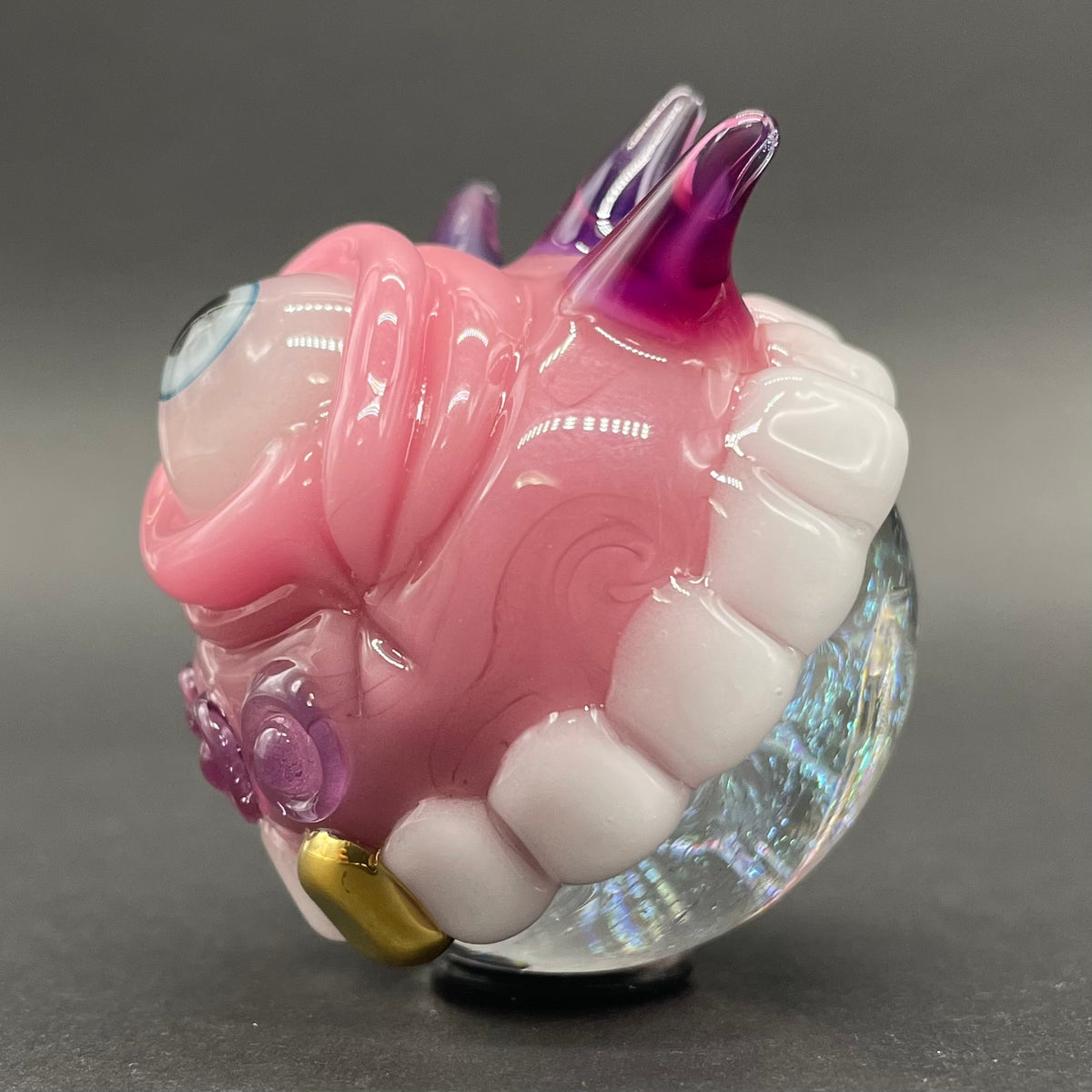 Artisan glass Hungry Dichroic marble - detailed craftsmanship