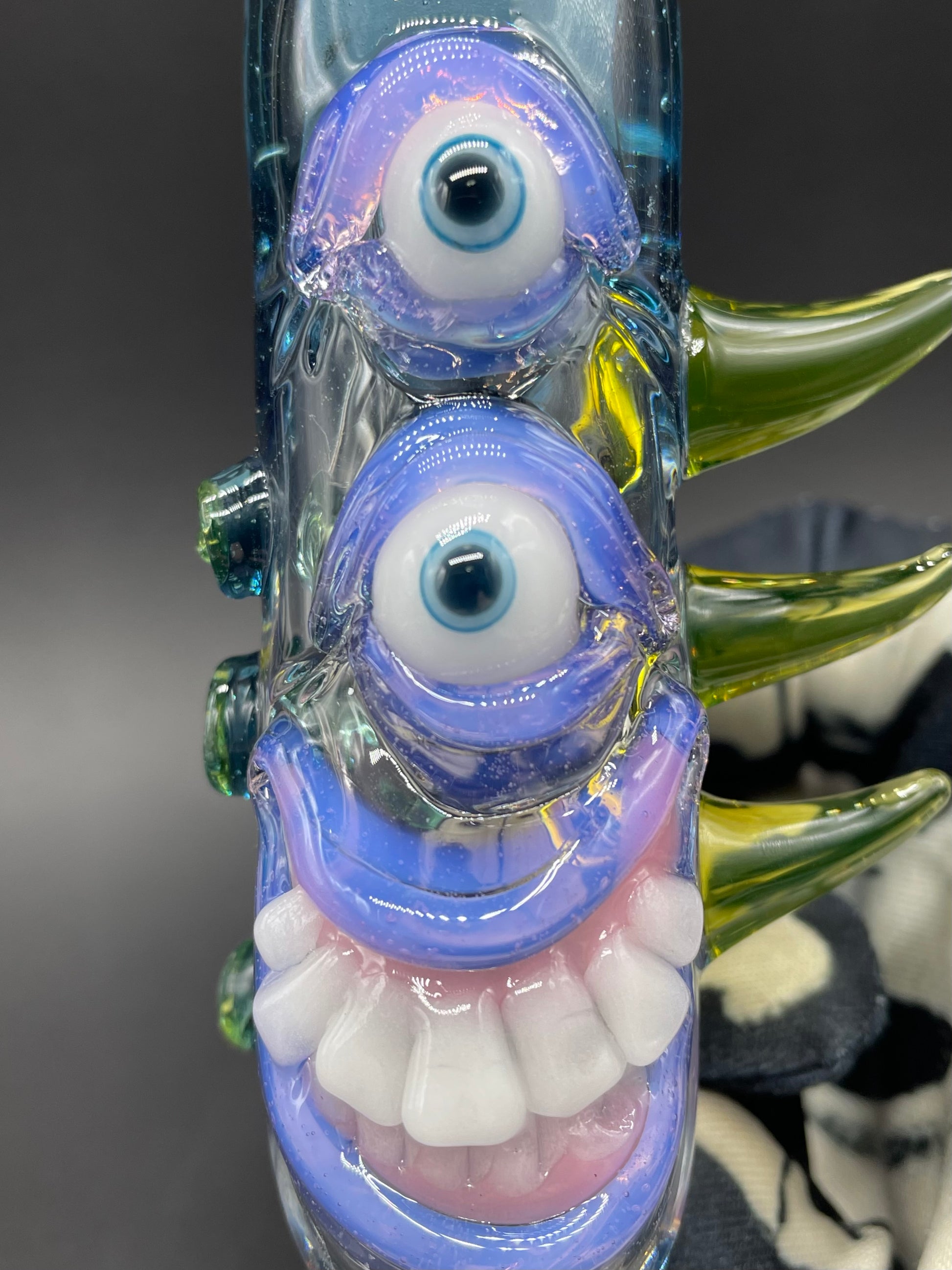 14mm ash catcher craftsmanship - artisan glass work