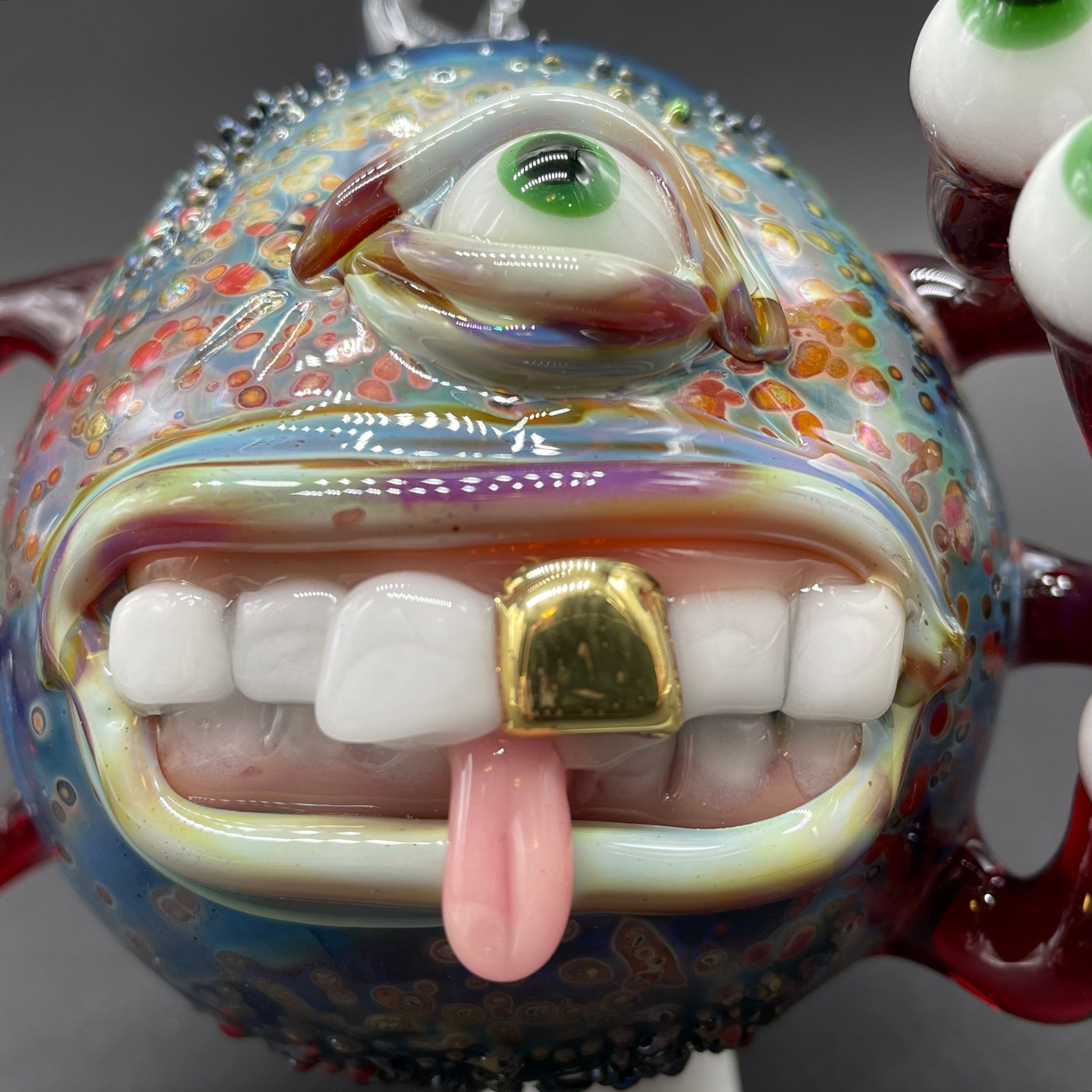 Premium Eye stalk monster ornament - collectible glass art