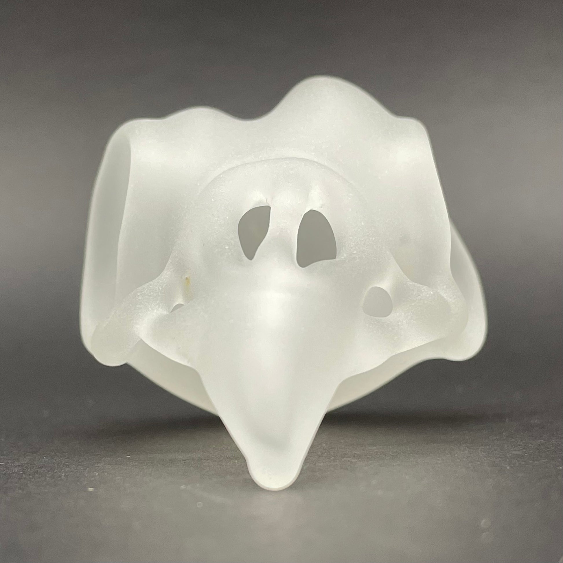 Crow skull craftsmanship - artisan glass work