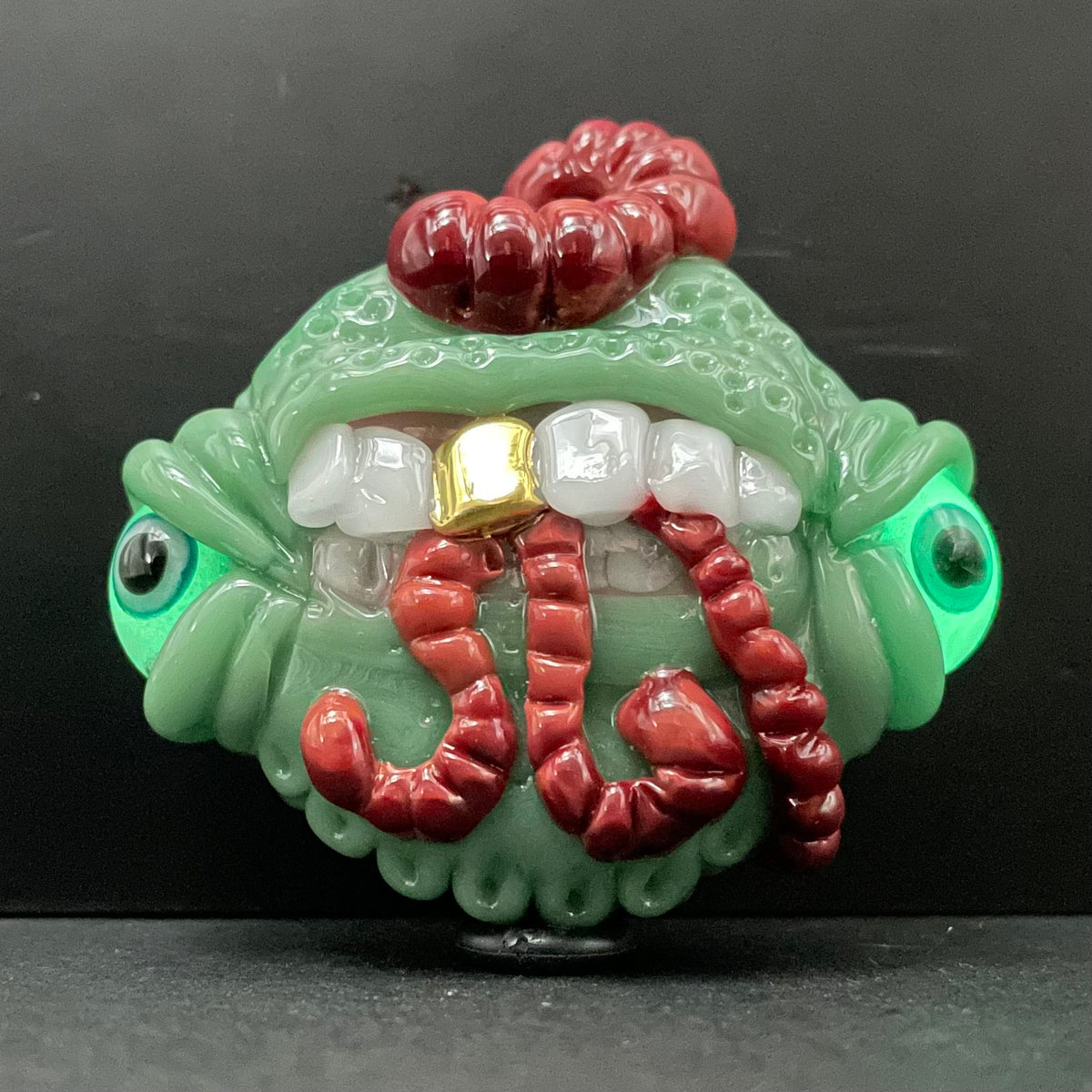 Worm eater pendant