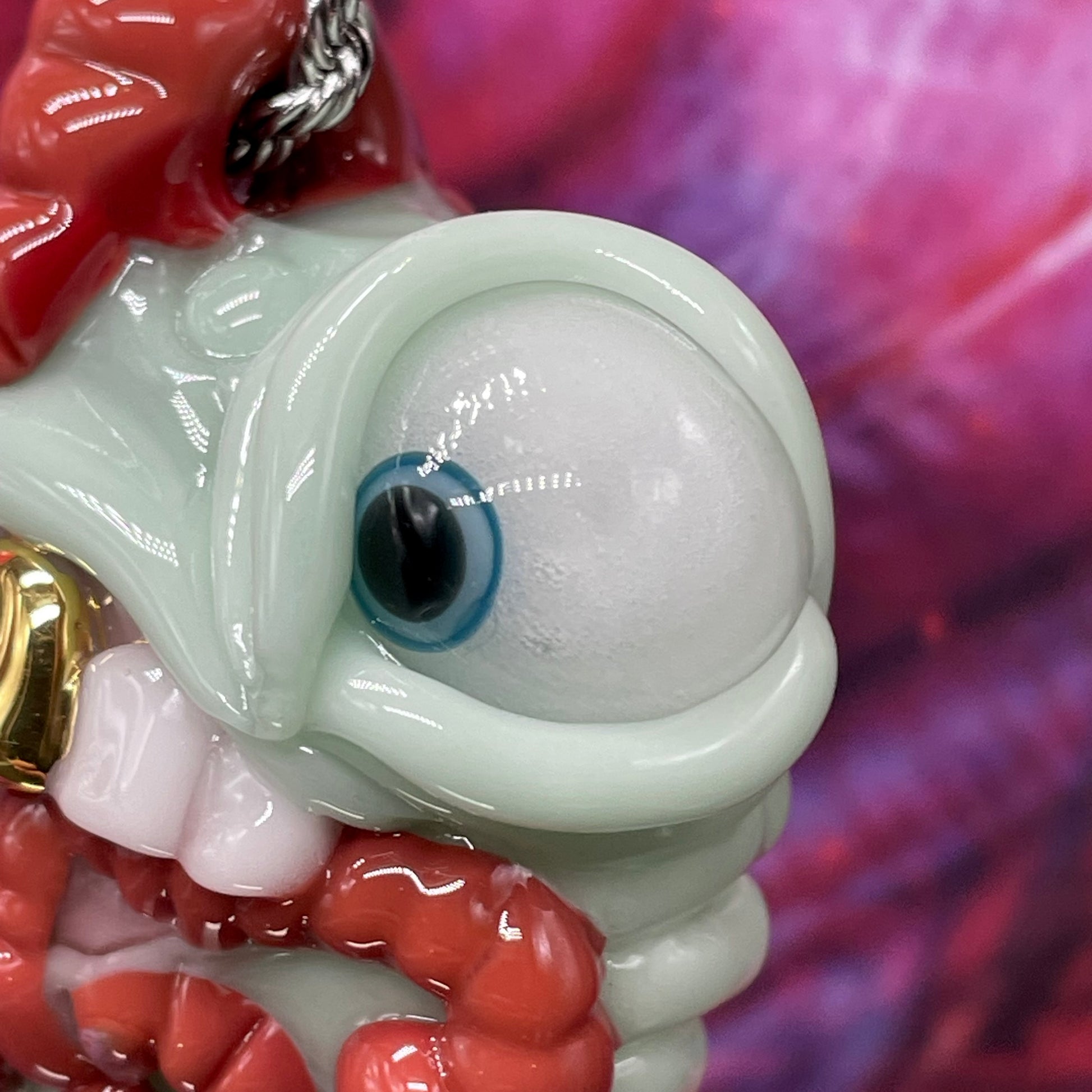 Premium Worm eater pendant - collectible glass art