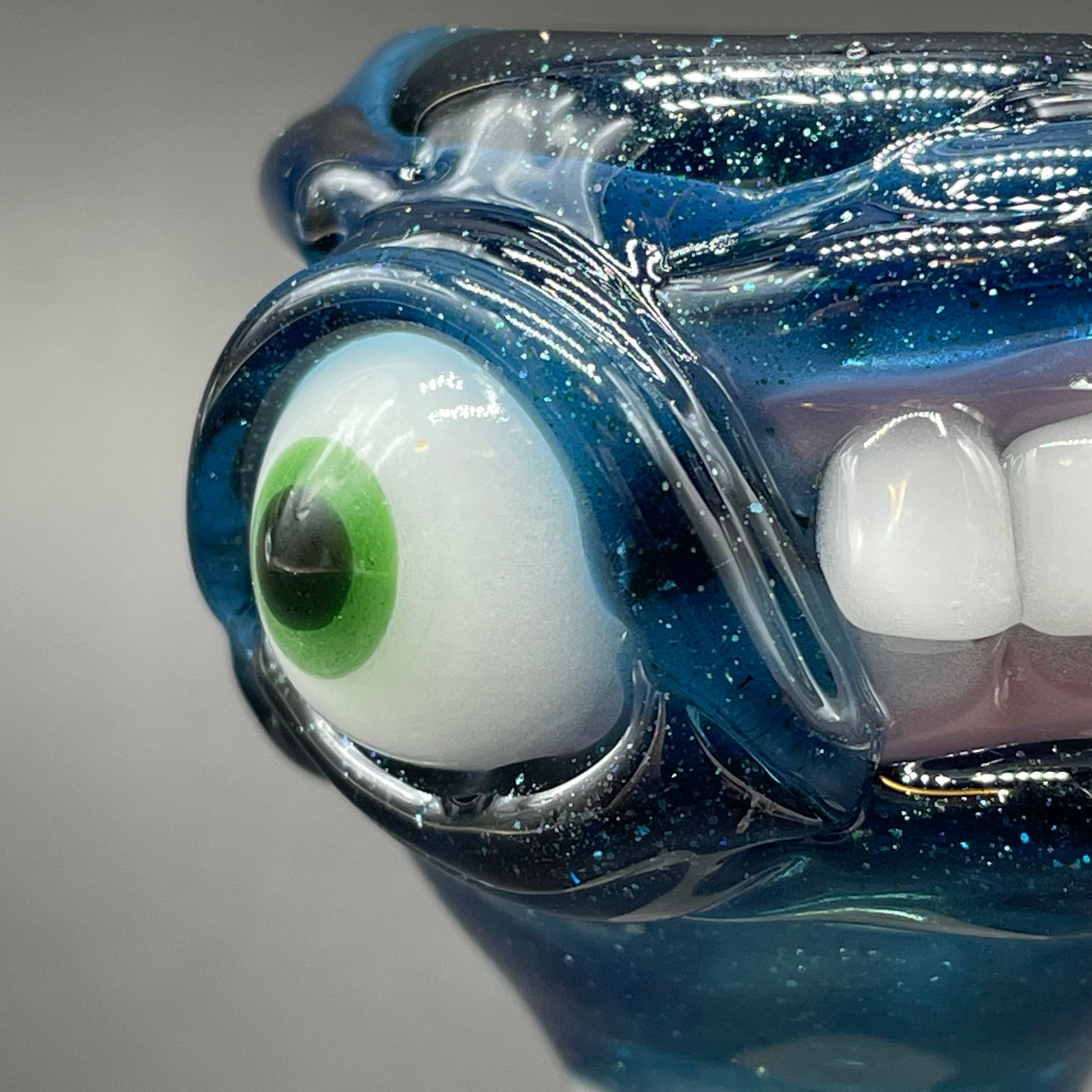 Premium 18mm too many teeth slide - collectible glass art