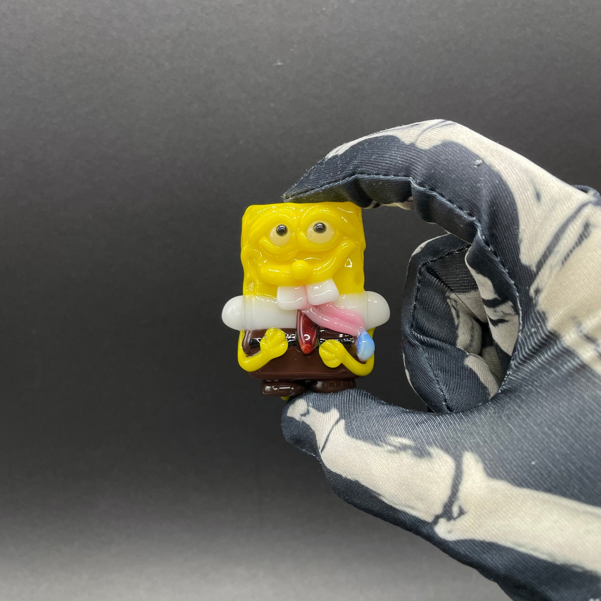 Hand-blown Sponge bob square pants glass pendant - Leviathan Glass original