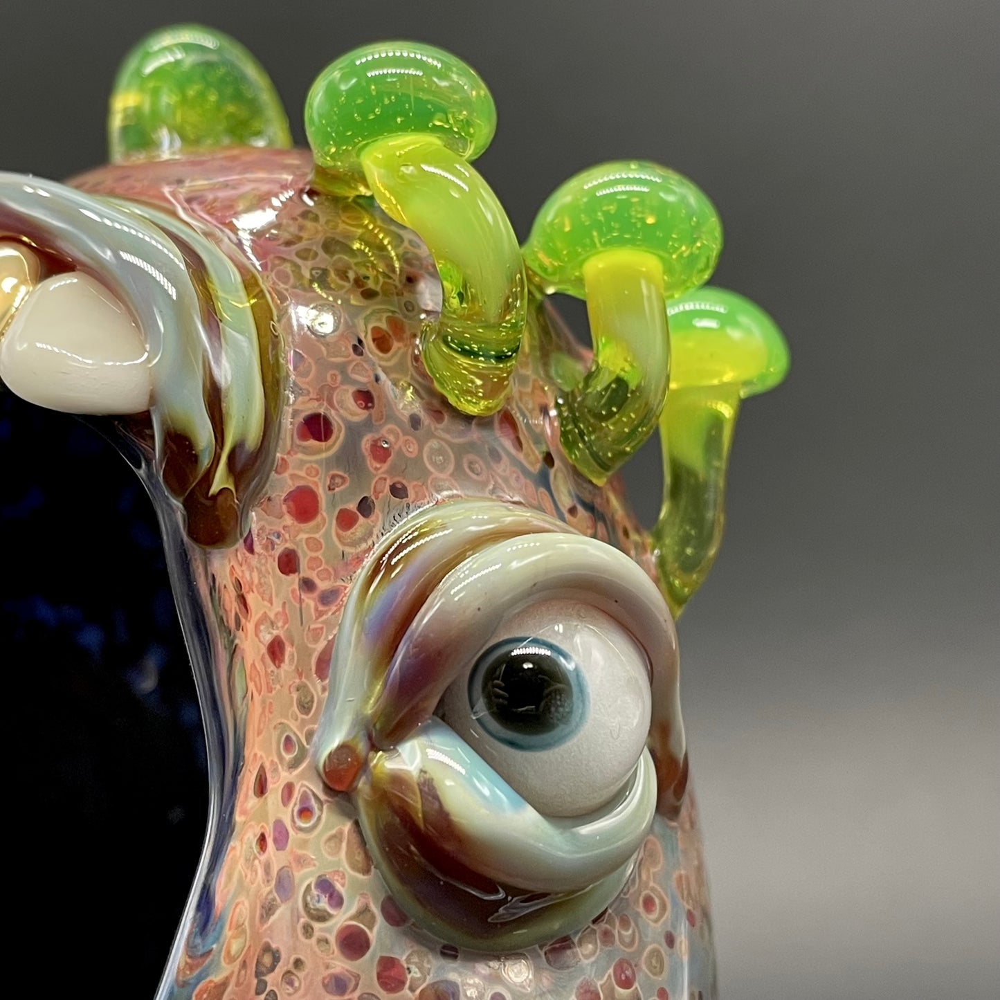 Screaming incense burner